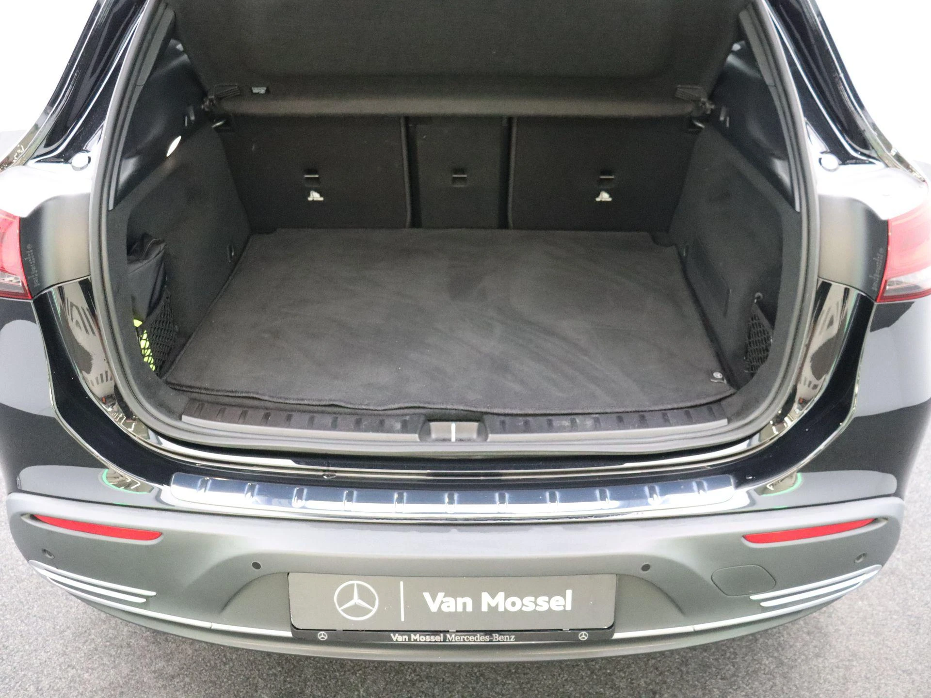 Mercedes-Benz EQA 250 Business Line