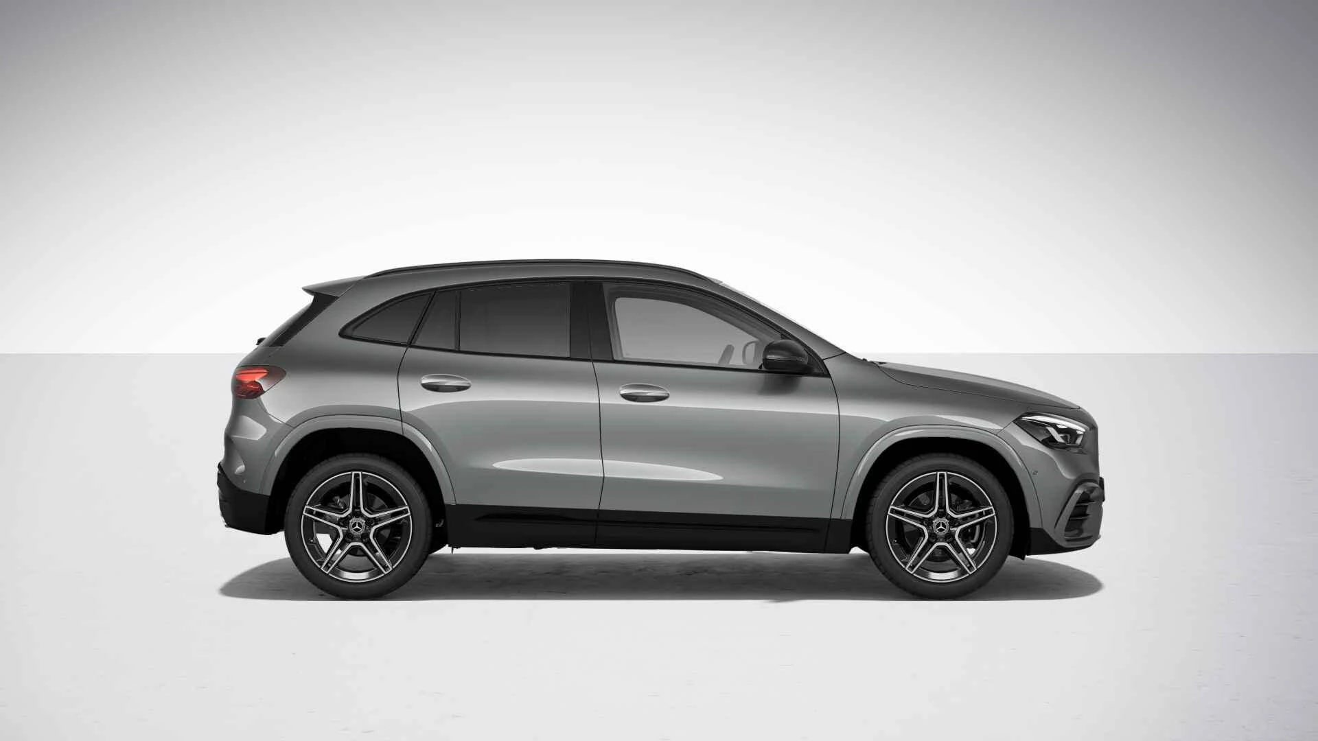 Mercedes-Benz-GLA-image-7