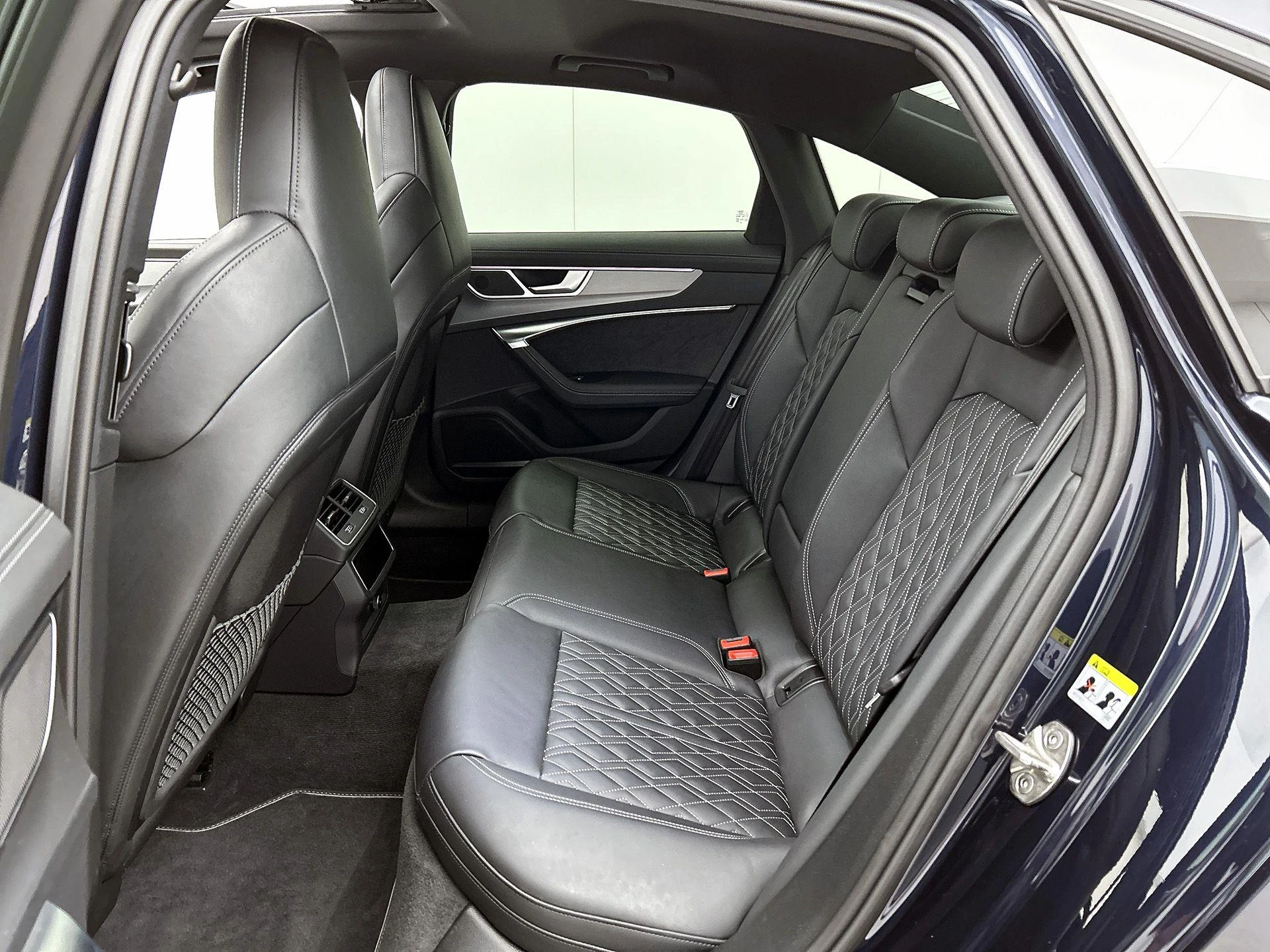Audi-A6-image-26