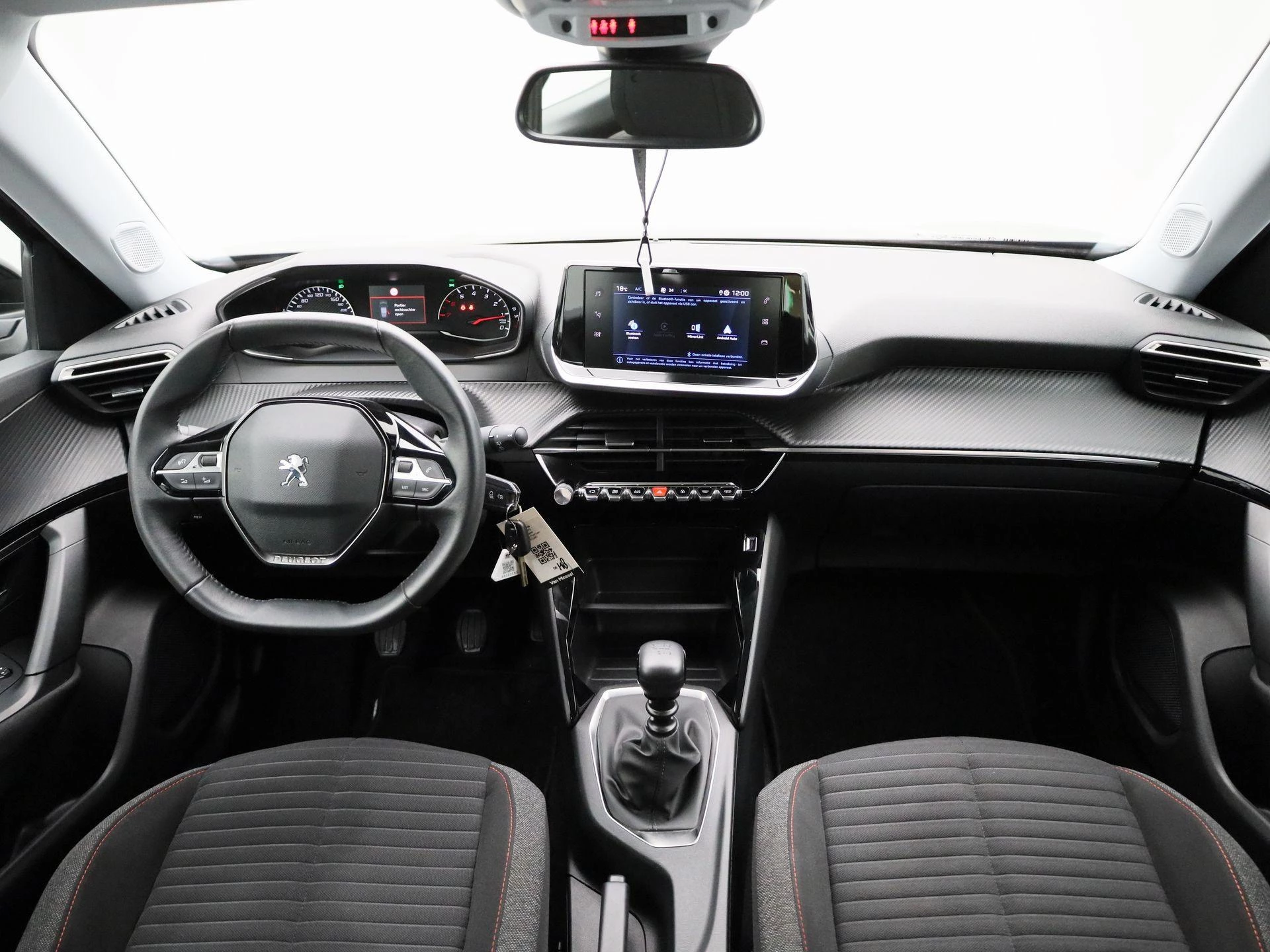 Peugeot-2008-image-30