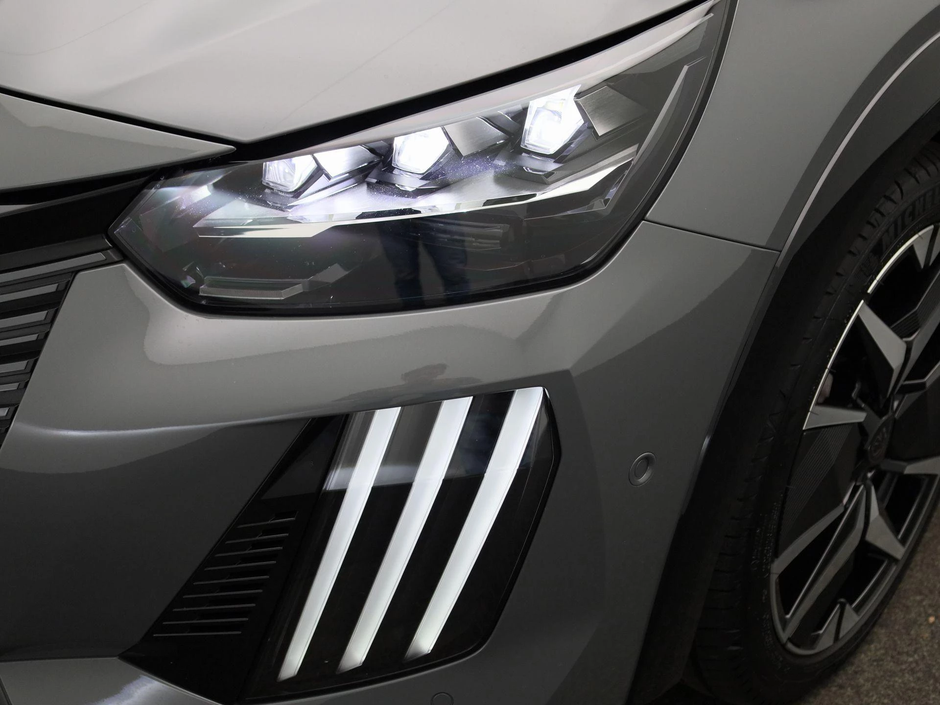 Peugeot-208-image-13