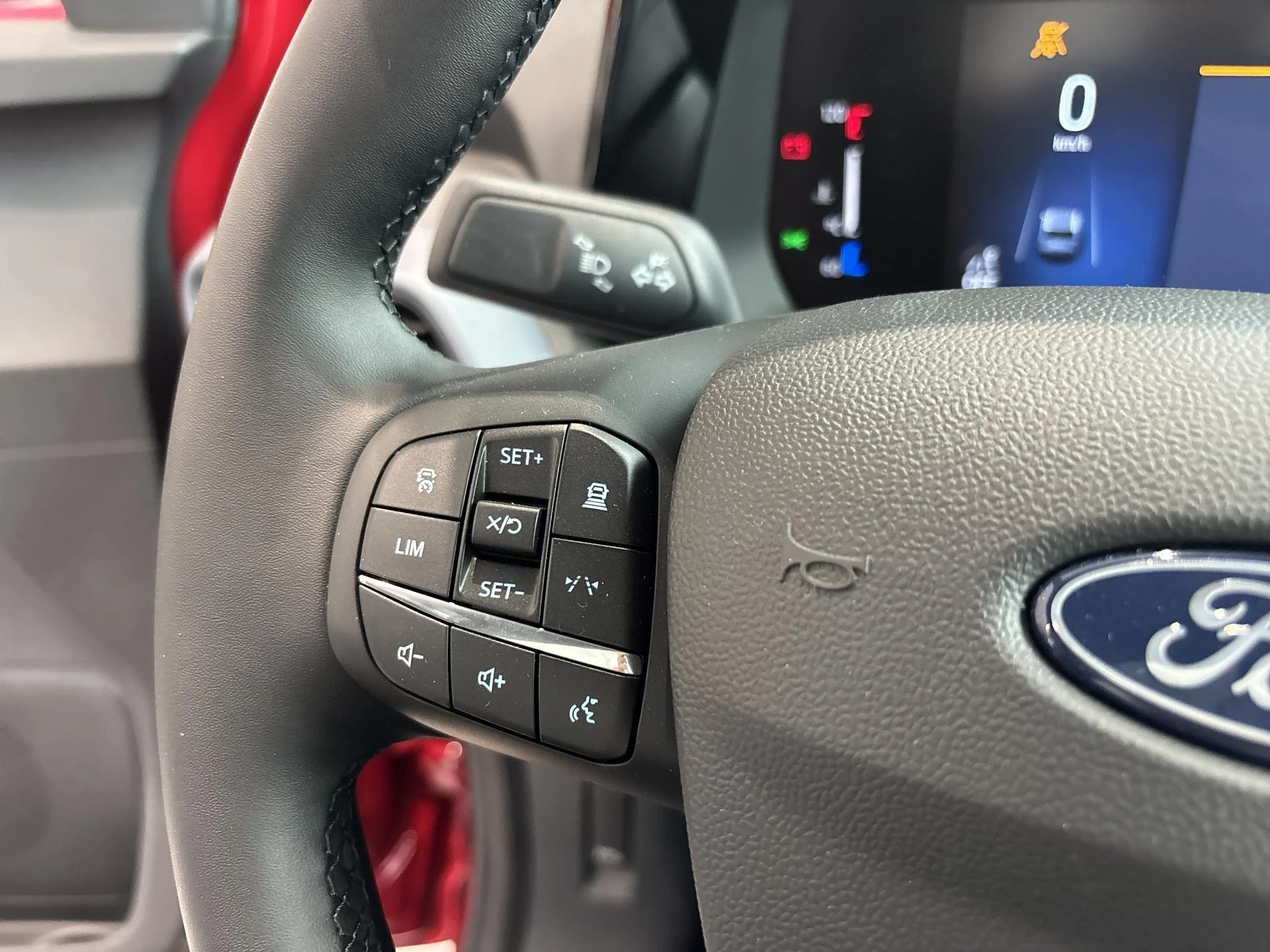 Ford-Tourneo Courier-image-13