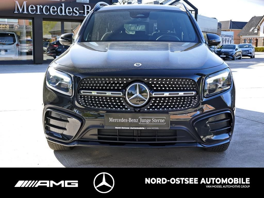 Mercedes-Benz GLB 200 d AMG ADVANCED+ PANO TEMPO 360° AHK MBUX AMG LineX247 GLB 200 d AMG ADVANCED+ PANO TEMPO 360° AHK MBUX AMG Line