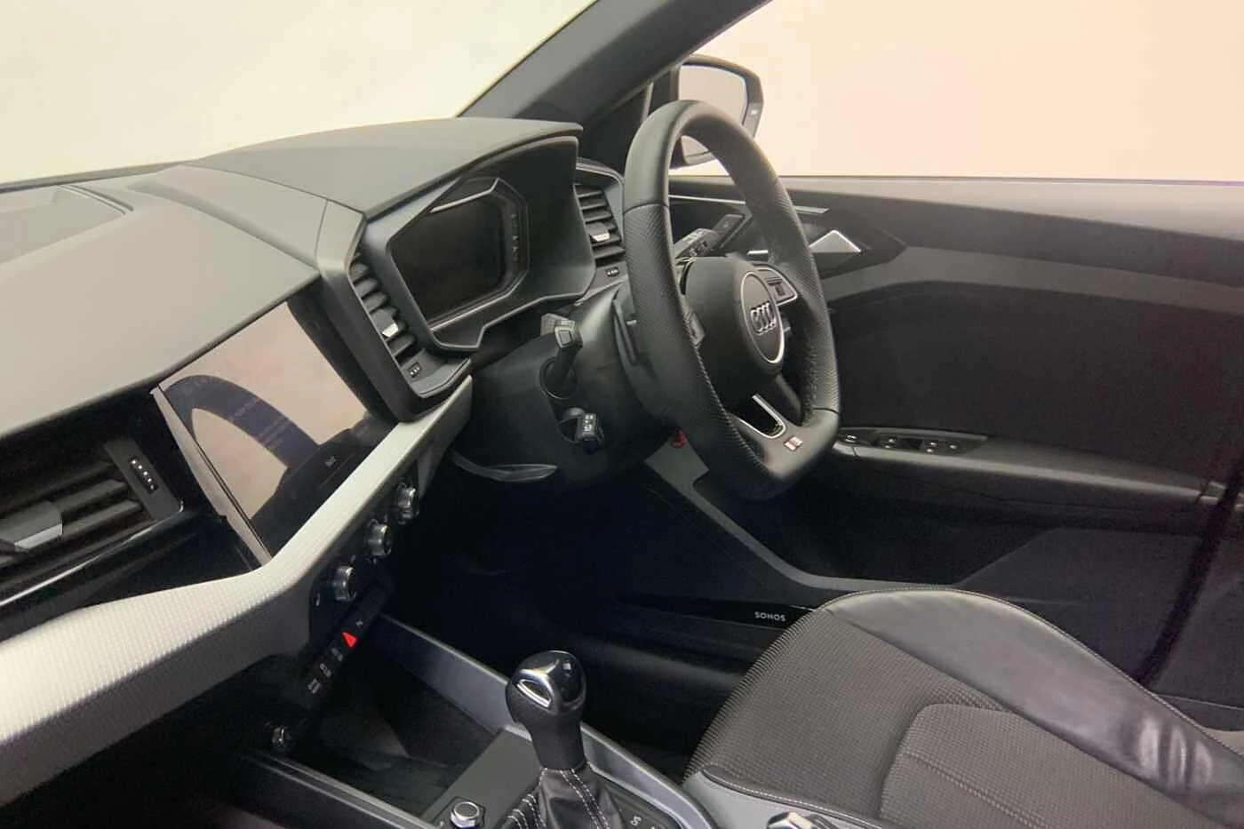 Audi-A1 Sportback-image-1