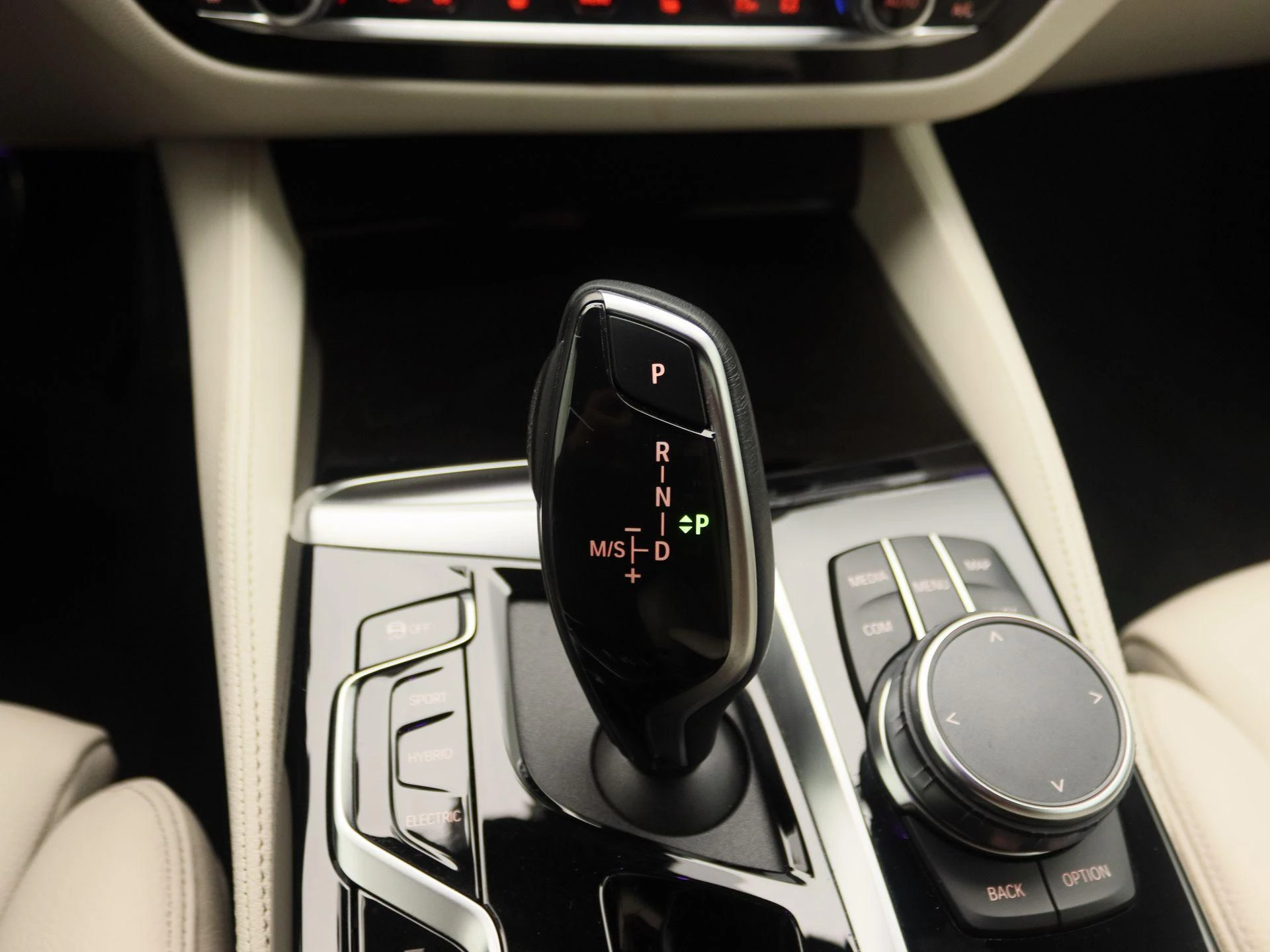 BMW-5 Serie-image-11