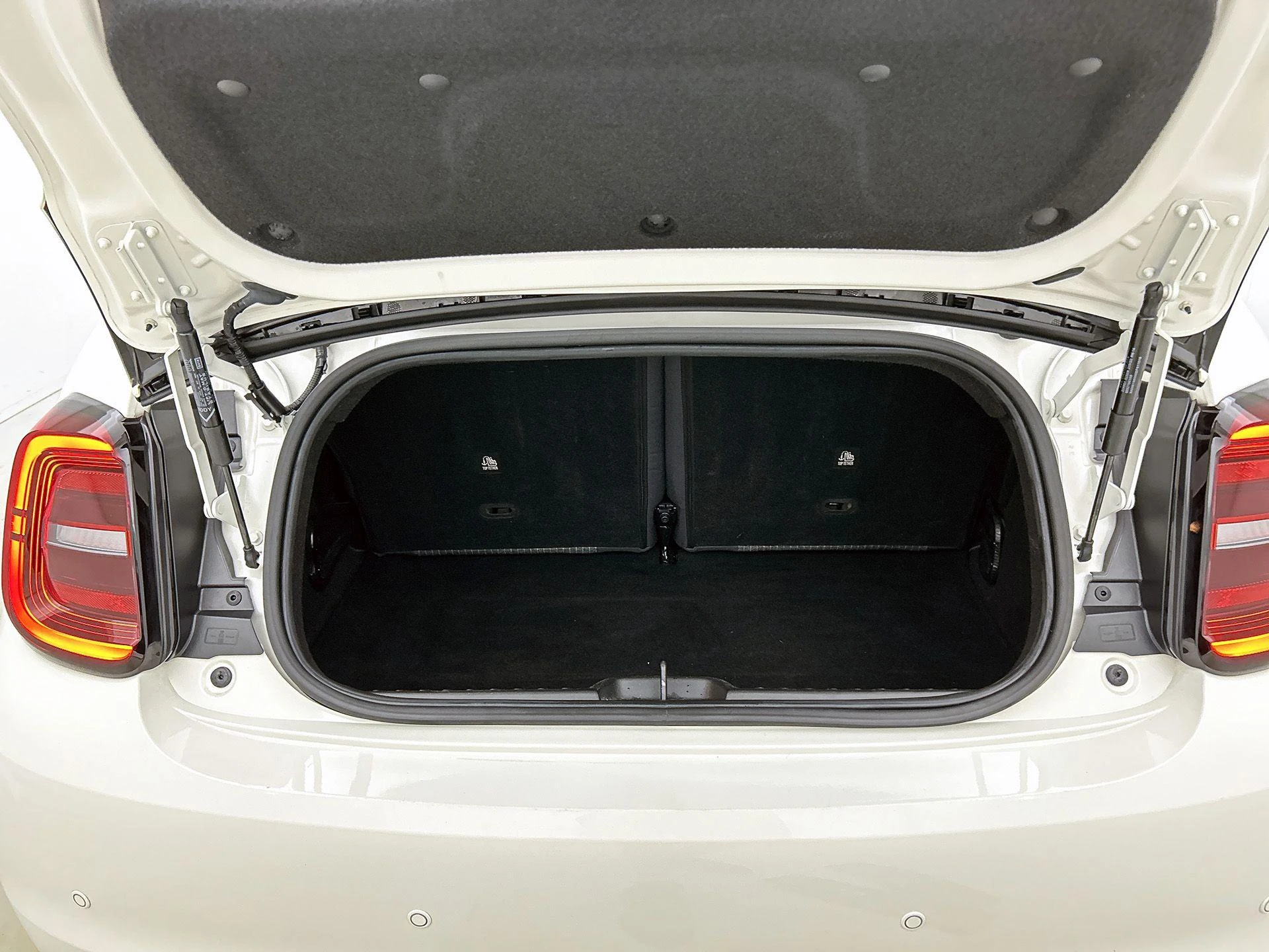Fiat-500e-image-23