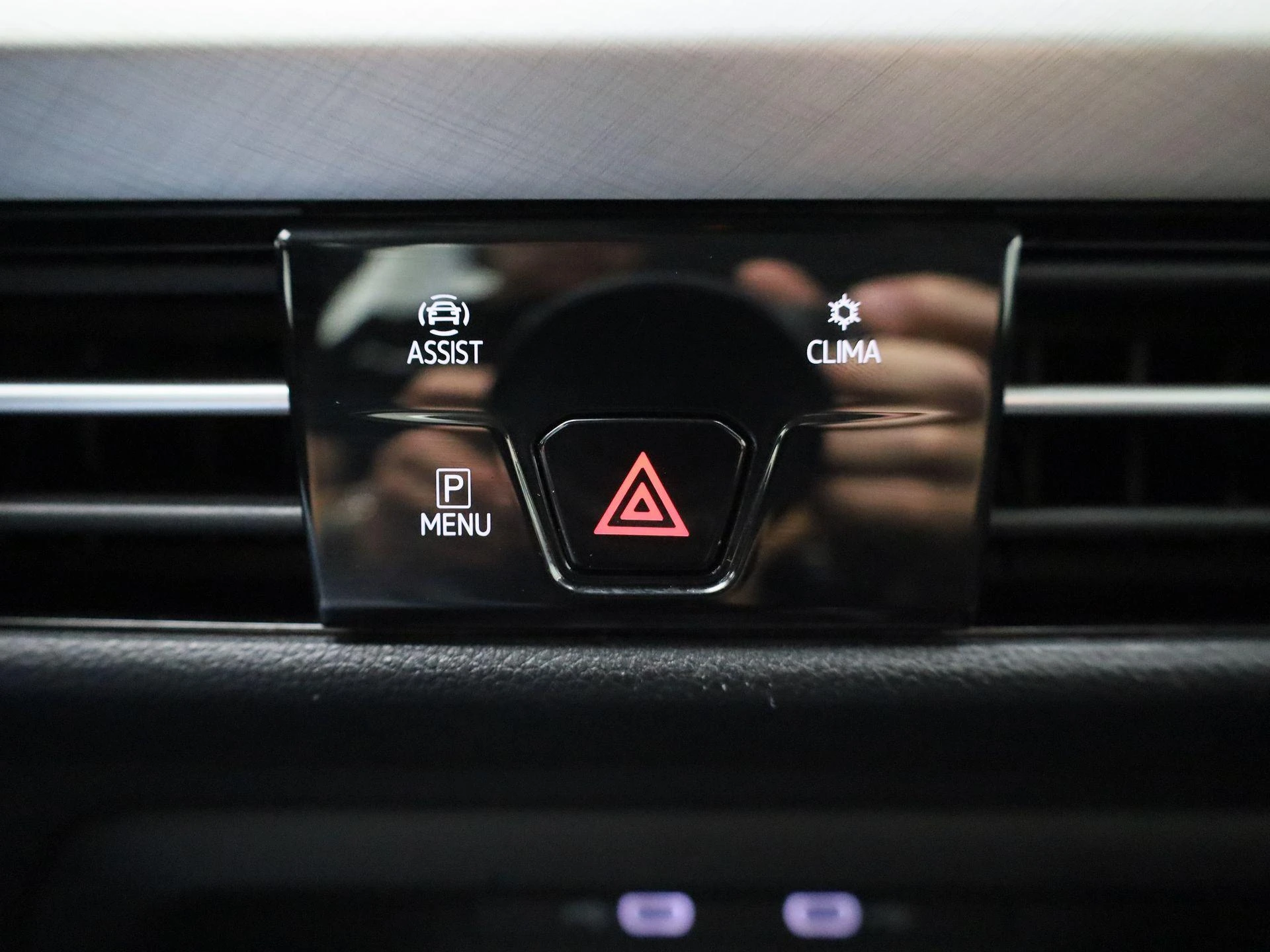 Volkswagen-Golf-image-21