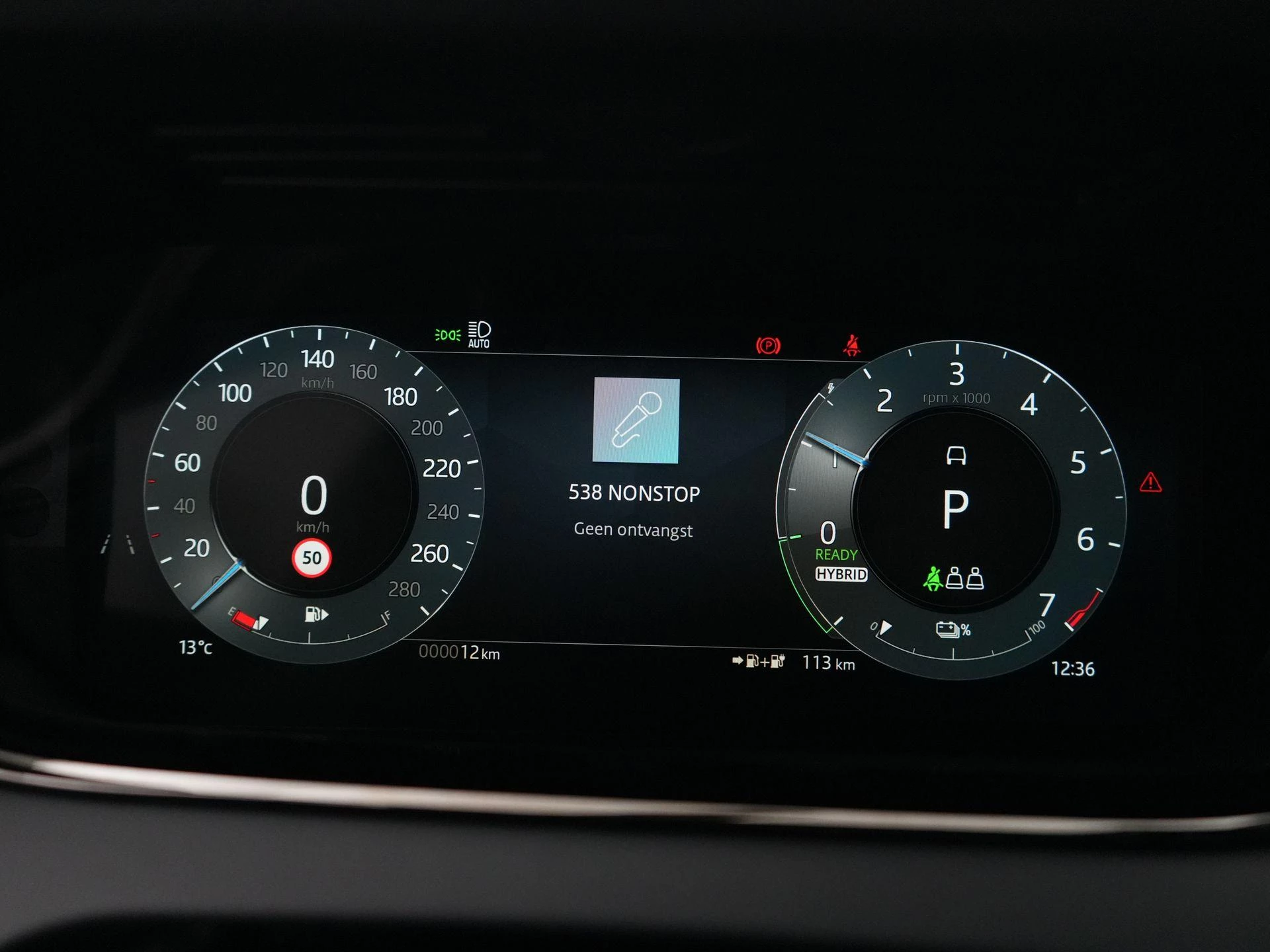 Land Rover-Range Rover Evoque-image-9