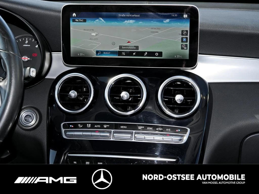 Mercedes-Benz GLC 300 d 4M AHK PANO MULTIBEAM KAMERA 9G NAVI