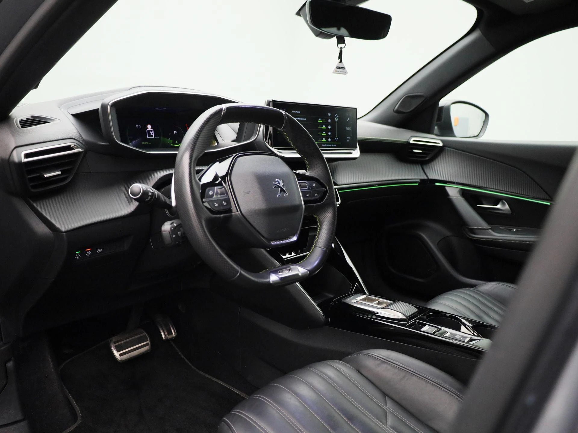 Peugeot-2008-image-32