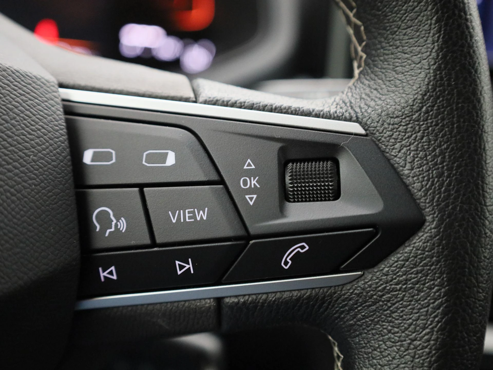 SEAT-Arona-image-25