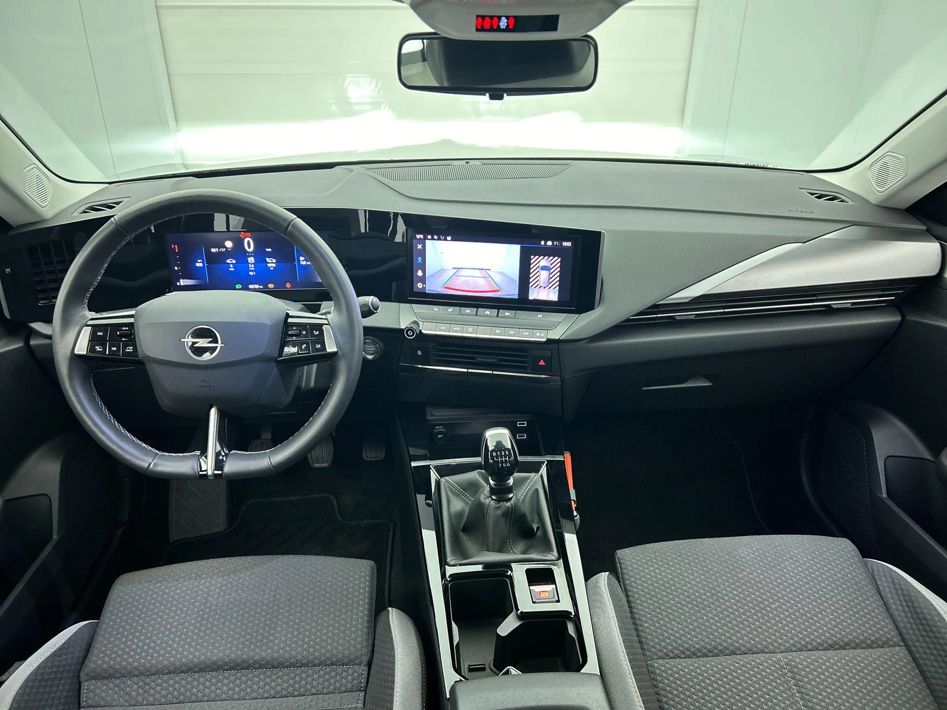 Opel-Astra-image-18