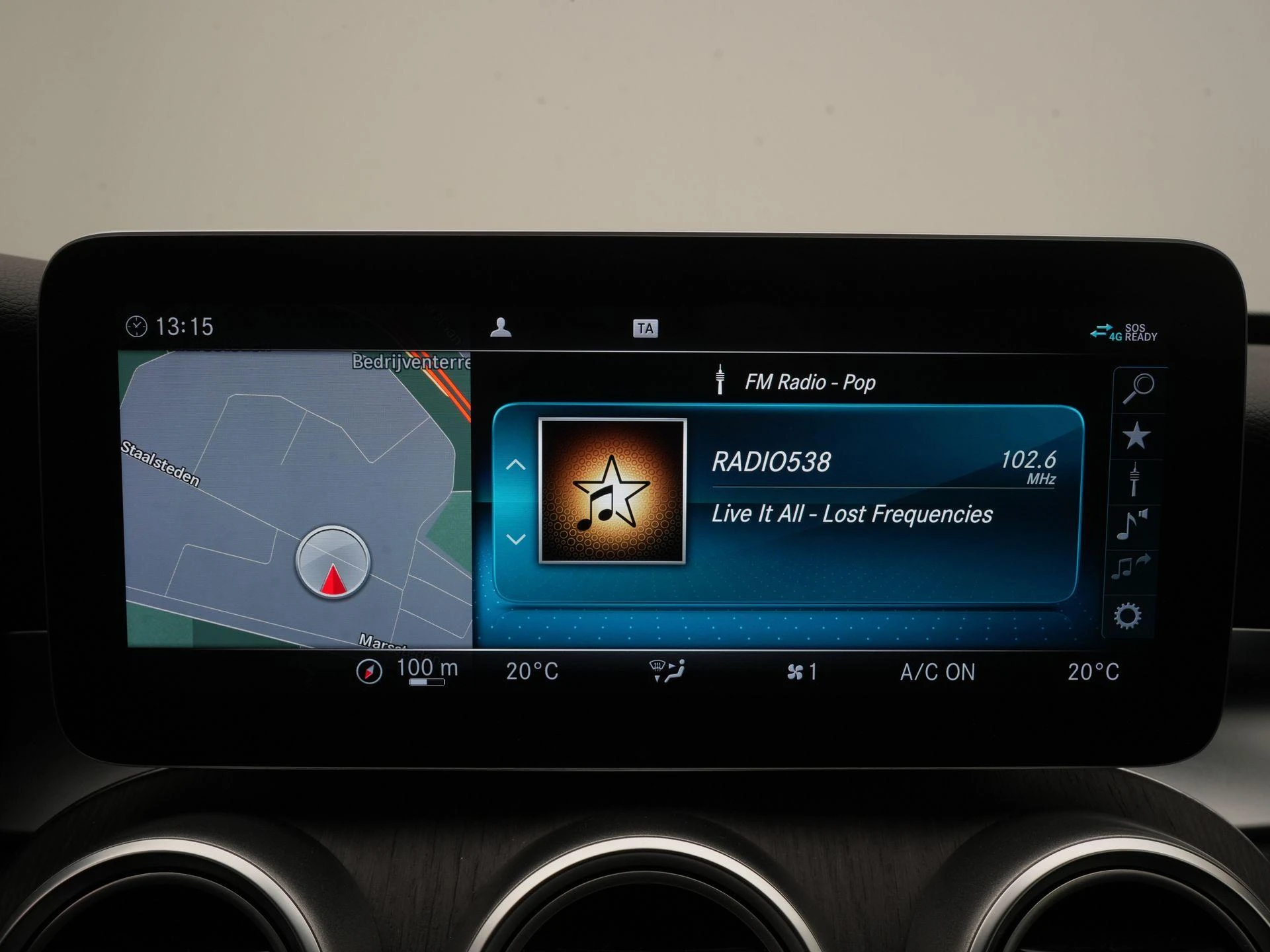 Mercedes-Benz-C-Klasse-image-13