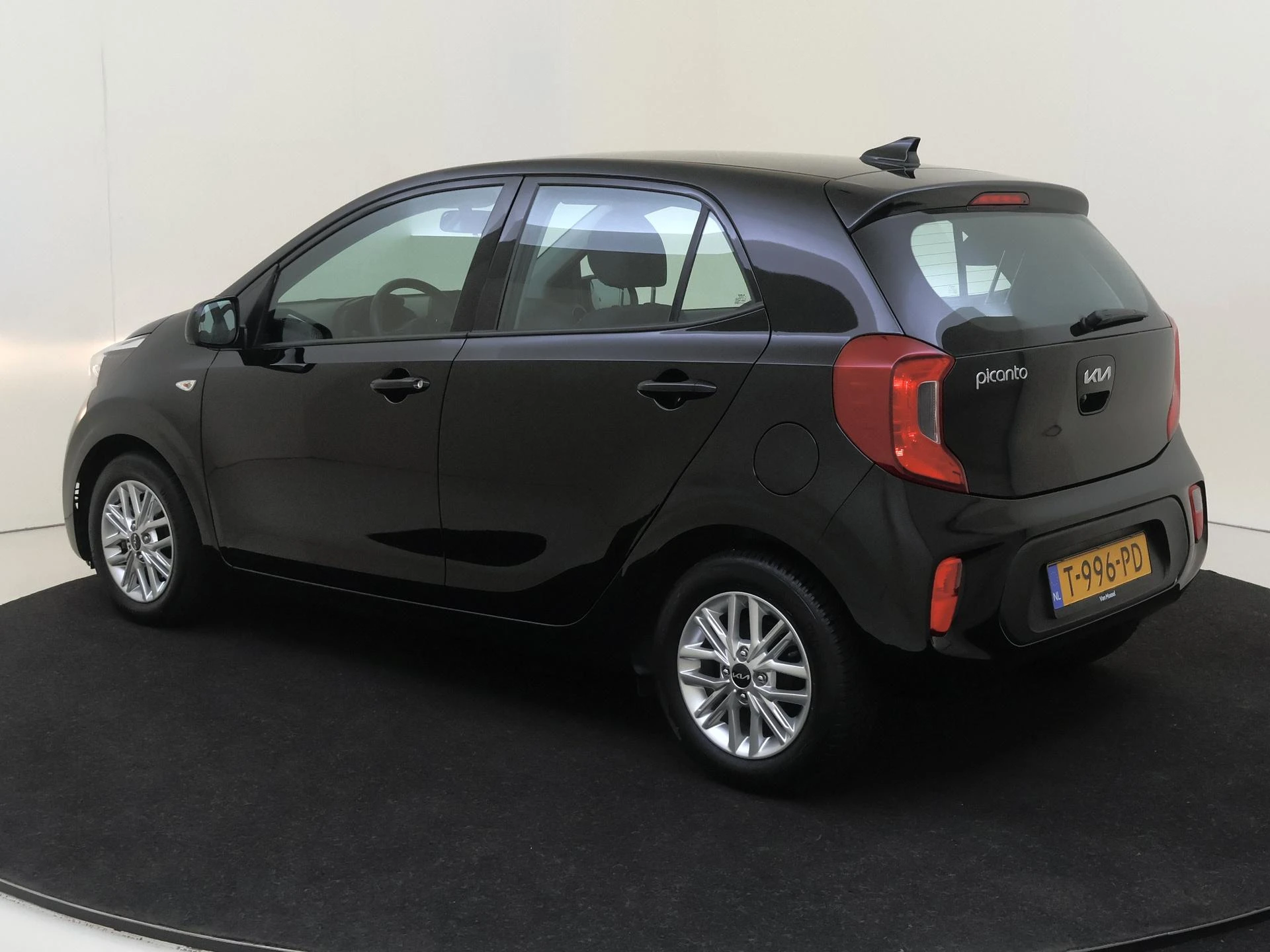 Kia-Picanto-image-2