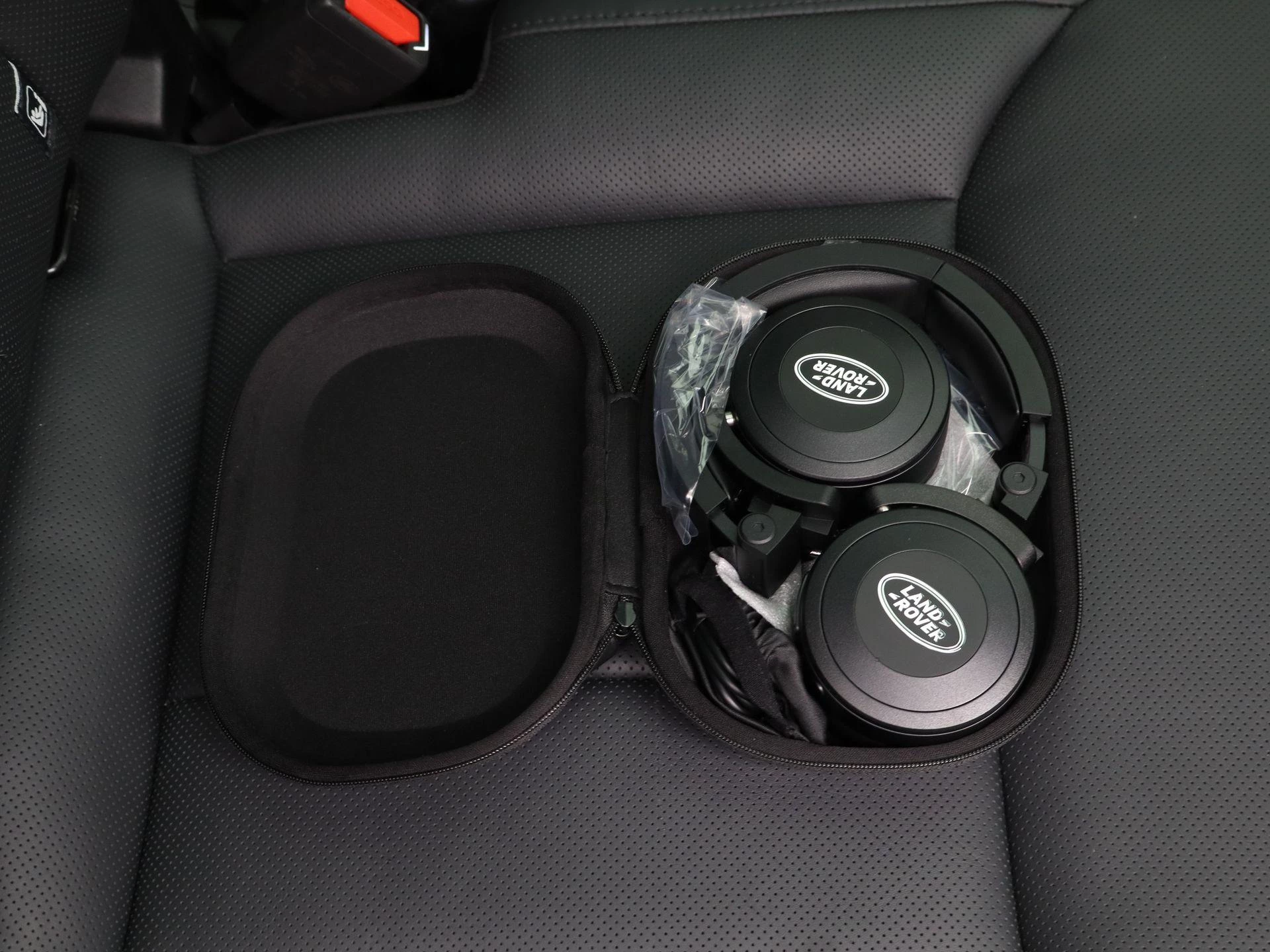 Land Rover-Range Rover Sport-image-40