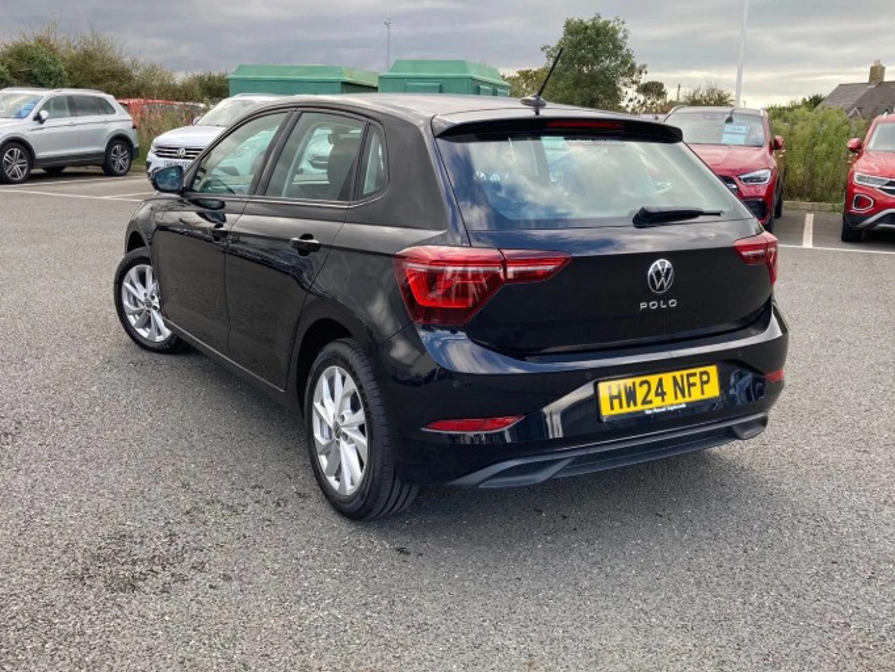 Volkswagen-Polo-image-2