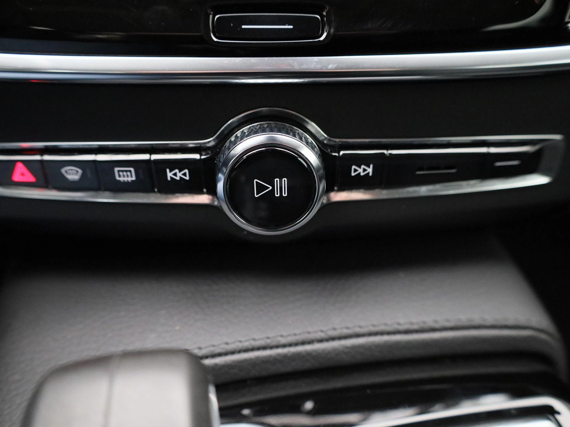 Volvo-V90-image-21