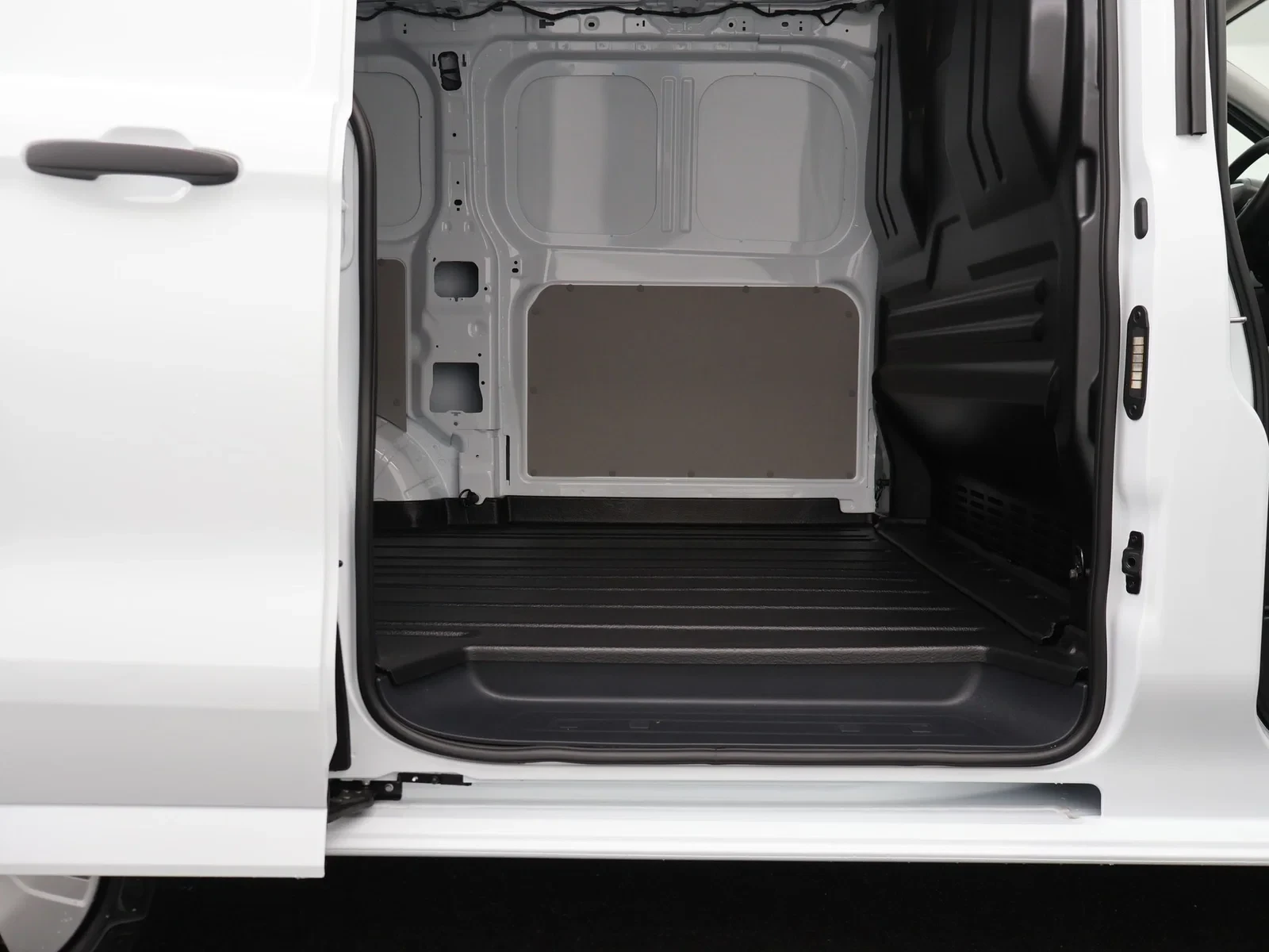 Volkswagen Transporter T7 32 Fou Swb Transporter Bestelwagen 2.0TDI 110pk 6v FWD / DEMO