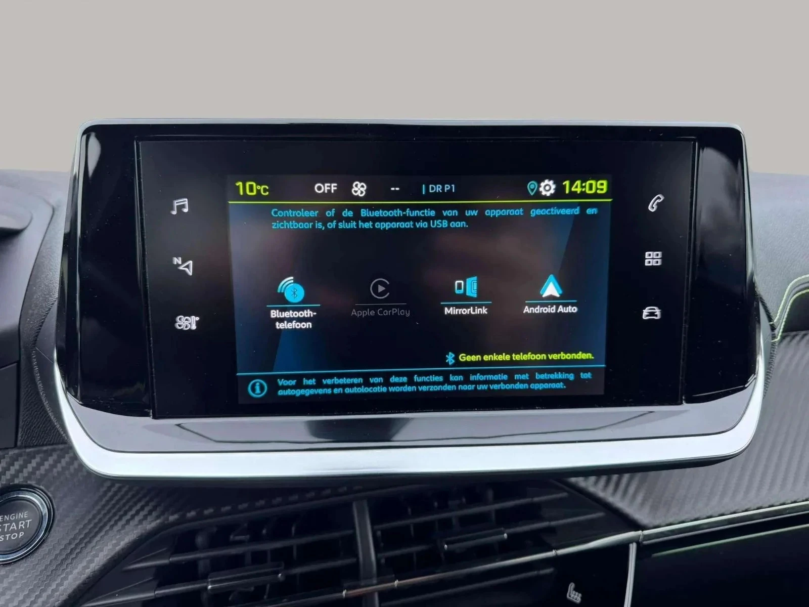 Peugeot-e-208-image-14