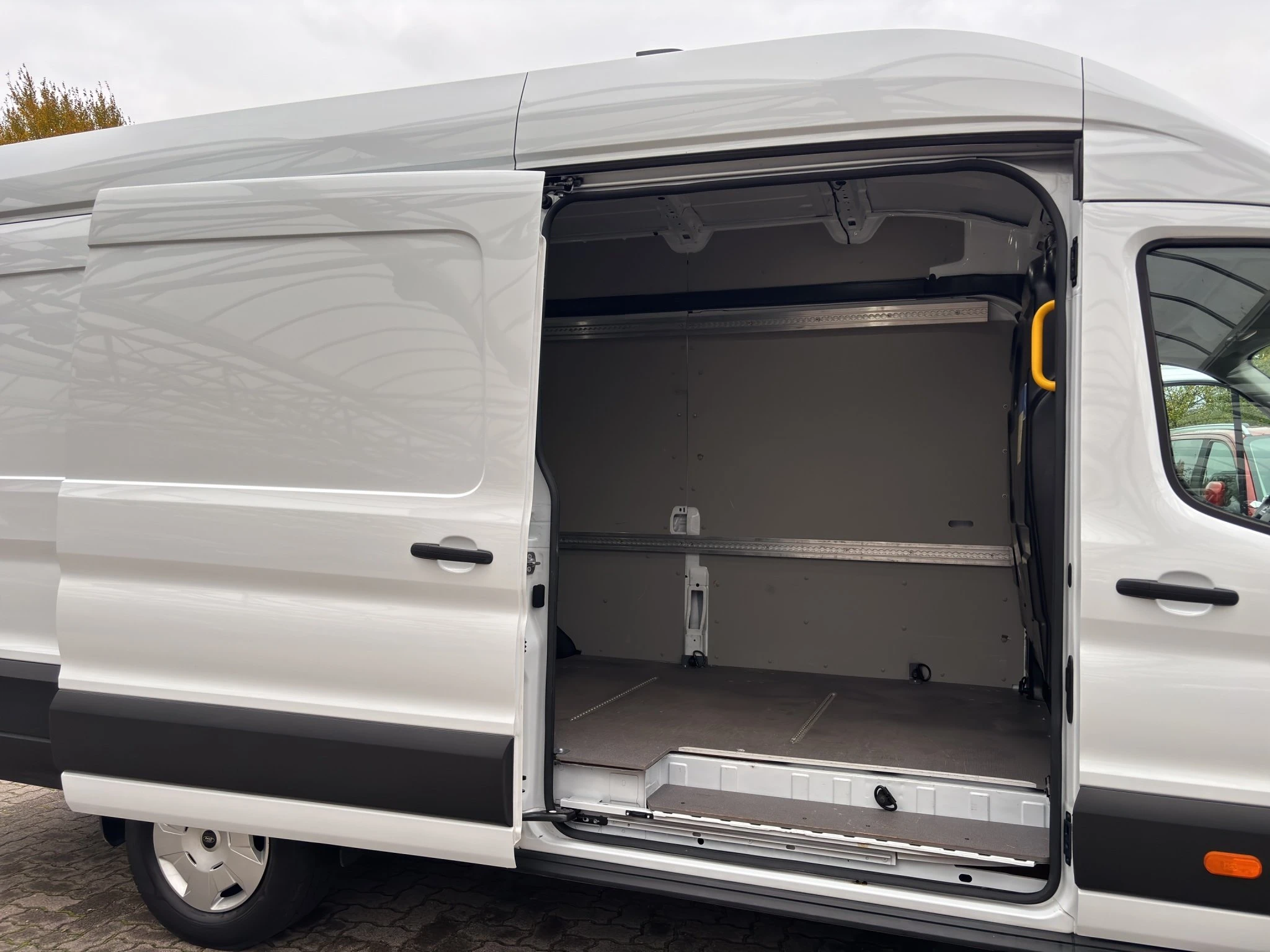 Ford-Transit-image-20