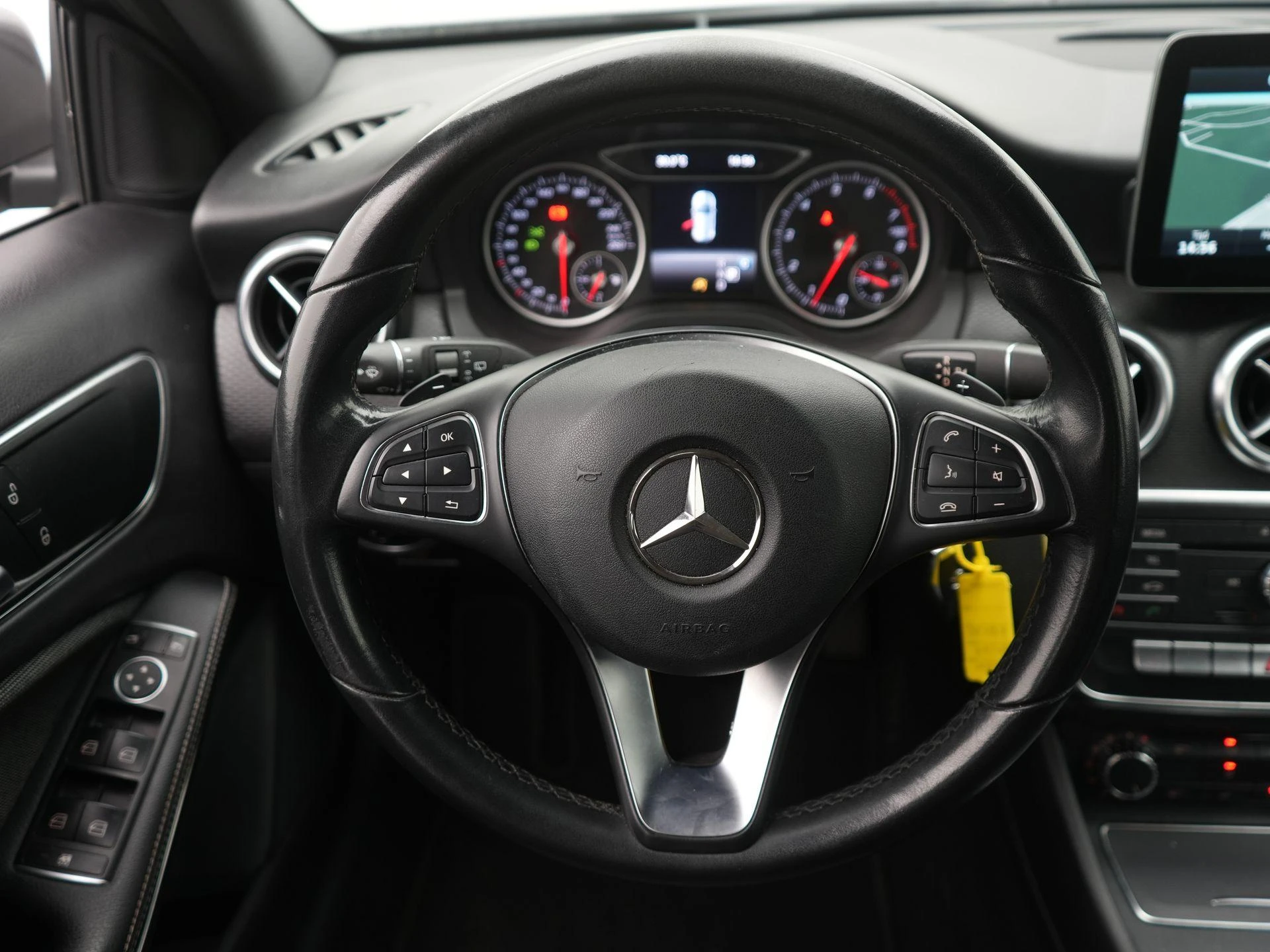Mercedes-Benz-A-Klasse-image-7