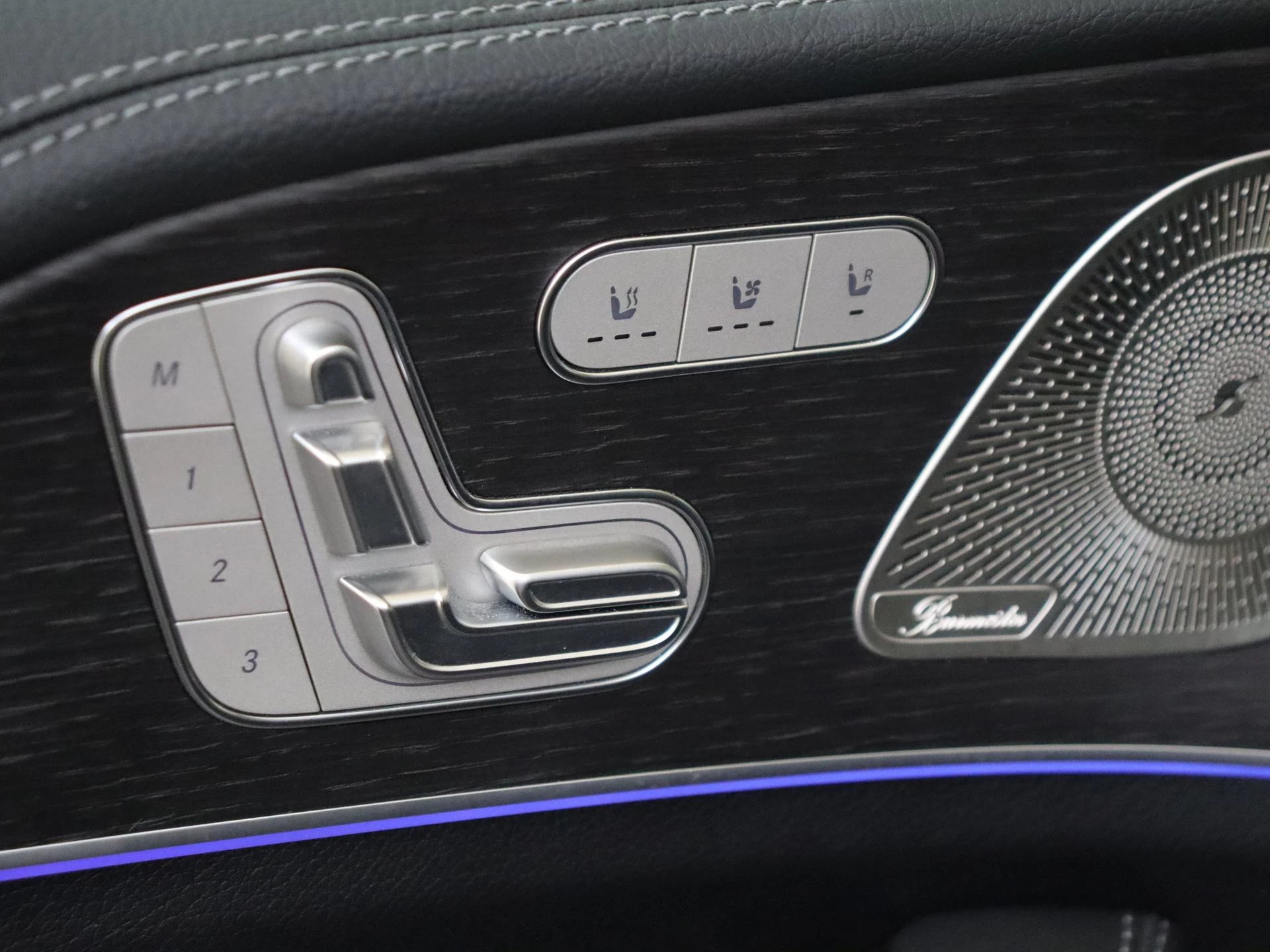 Mercedes-Benz-GLE-image-36
