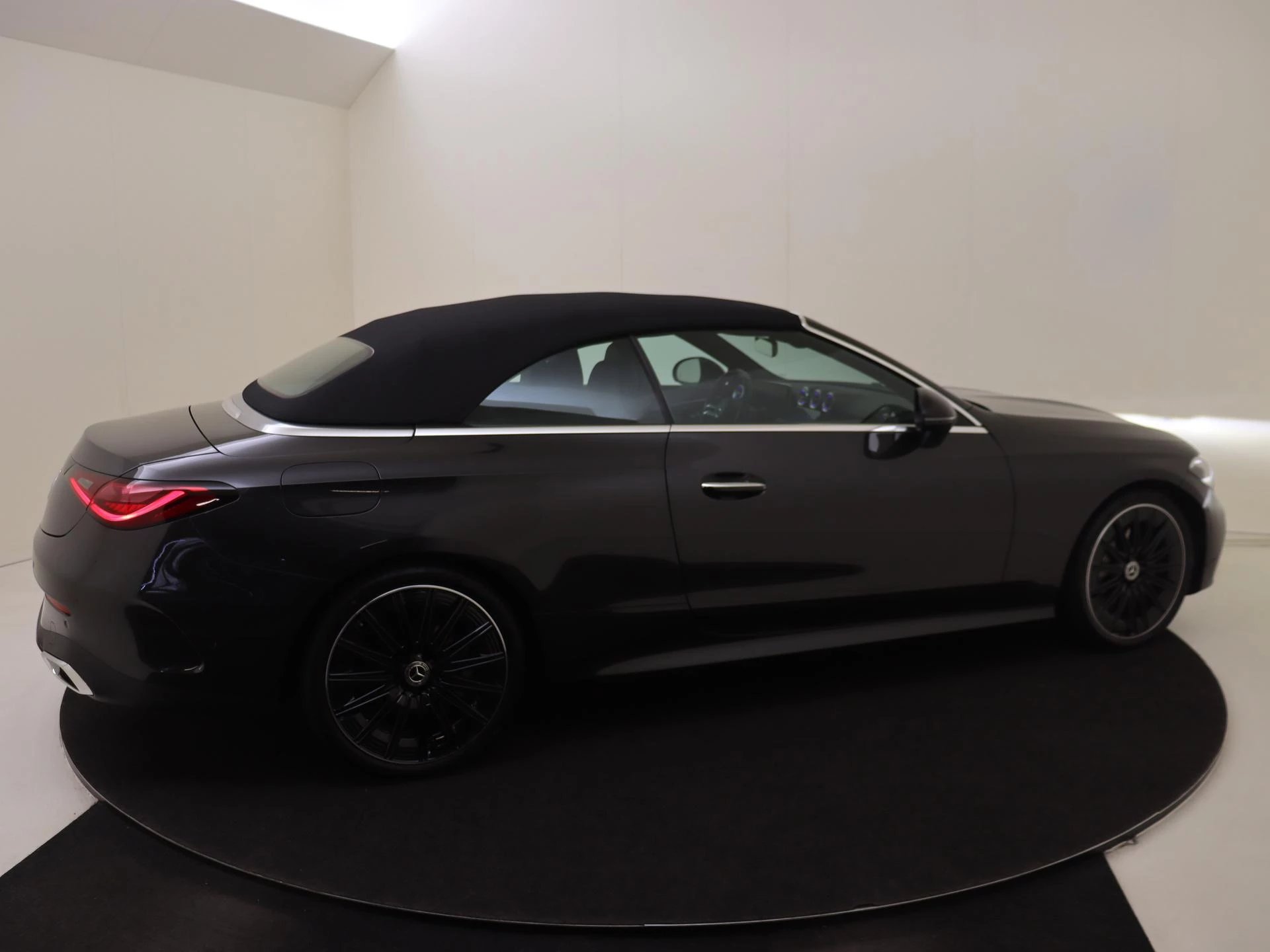 Mercedes-Benz CLE Cabriolet 200 AMG Line