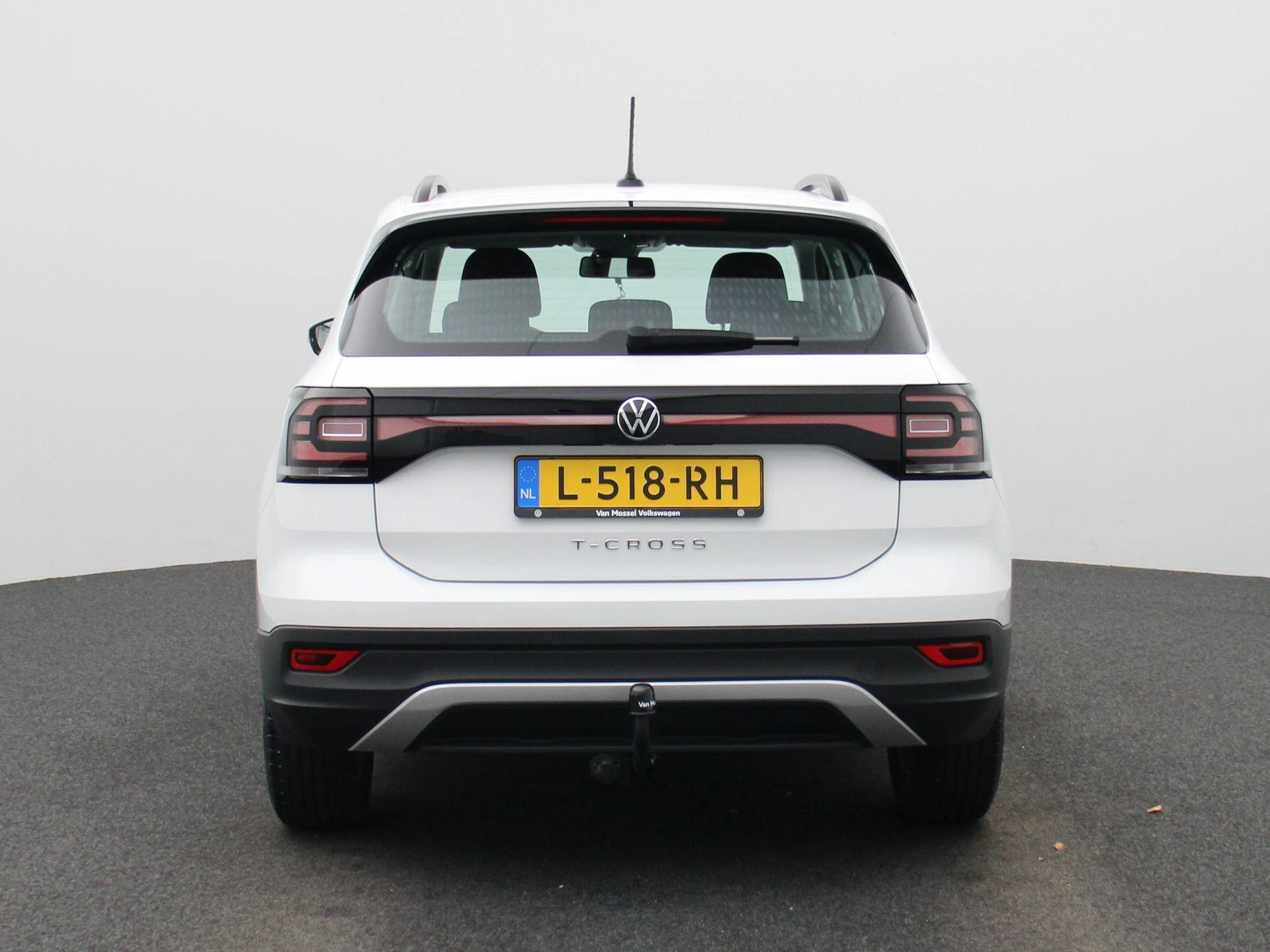 Volkswagen-T-Cross-image-4