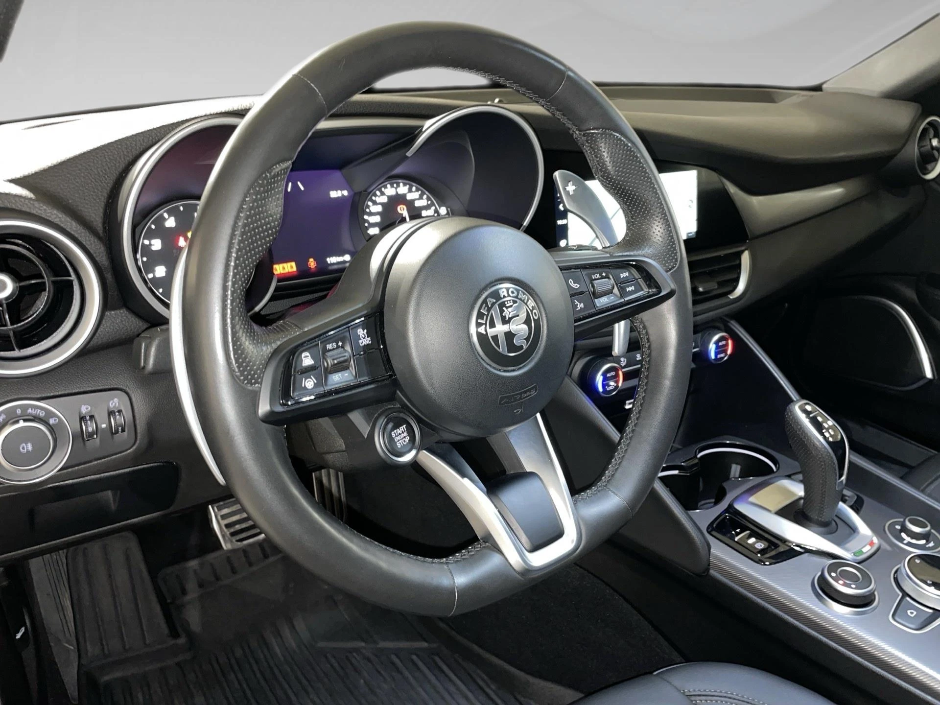 Alfa Romeo-Giulia-image-7
