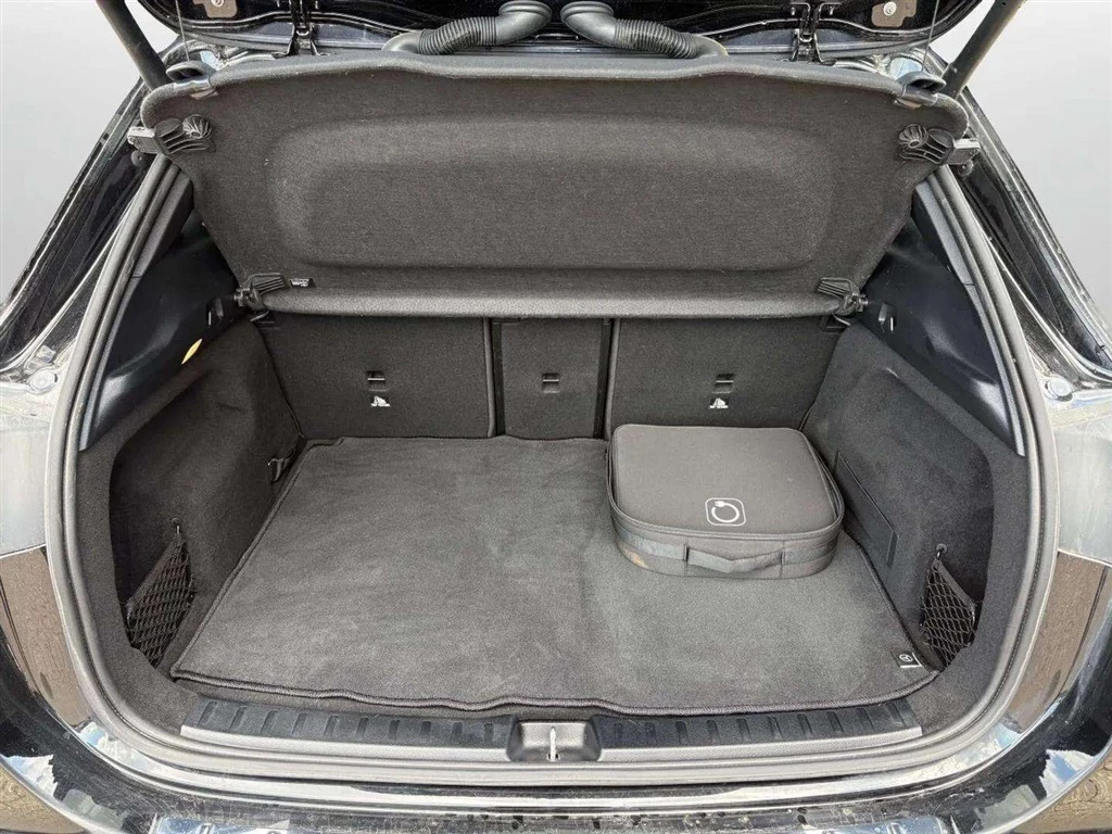 Mercedes-Benz-EQA-image-20