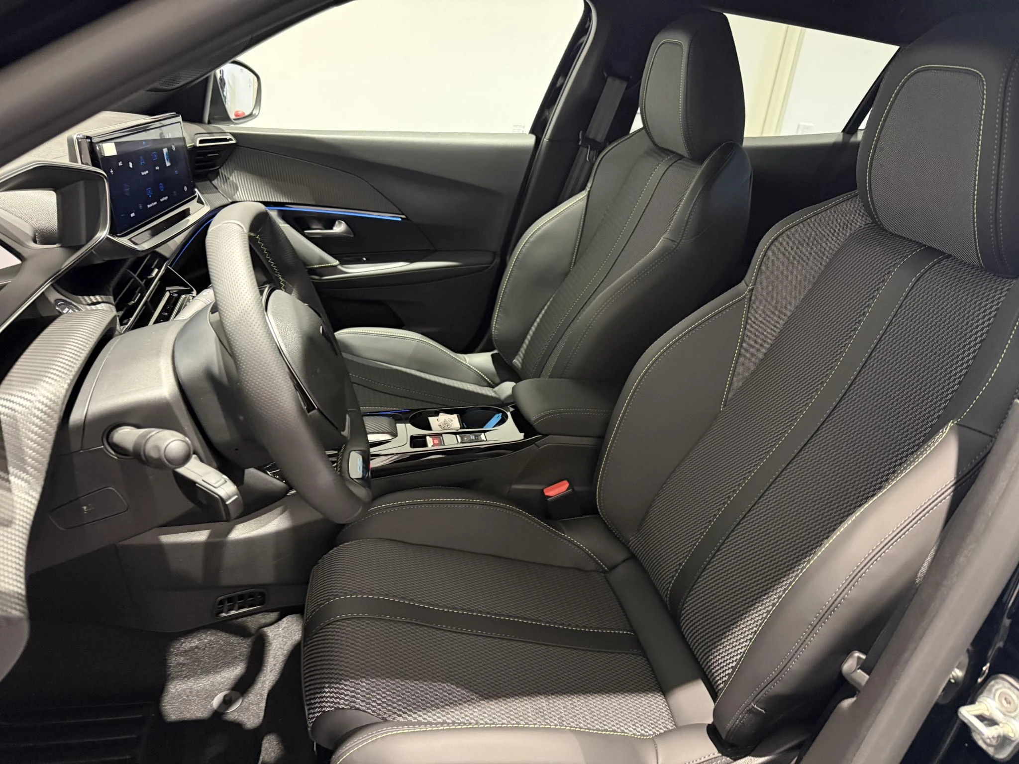 Peugeot-2008-image-7