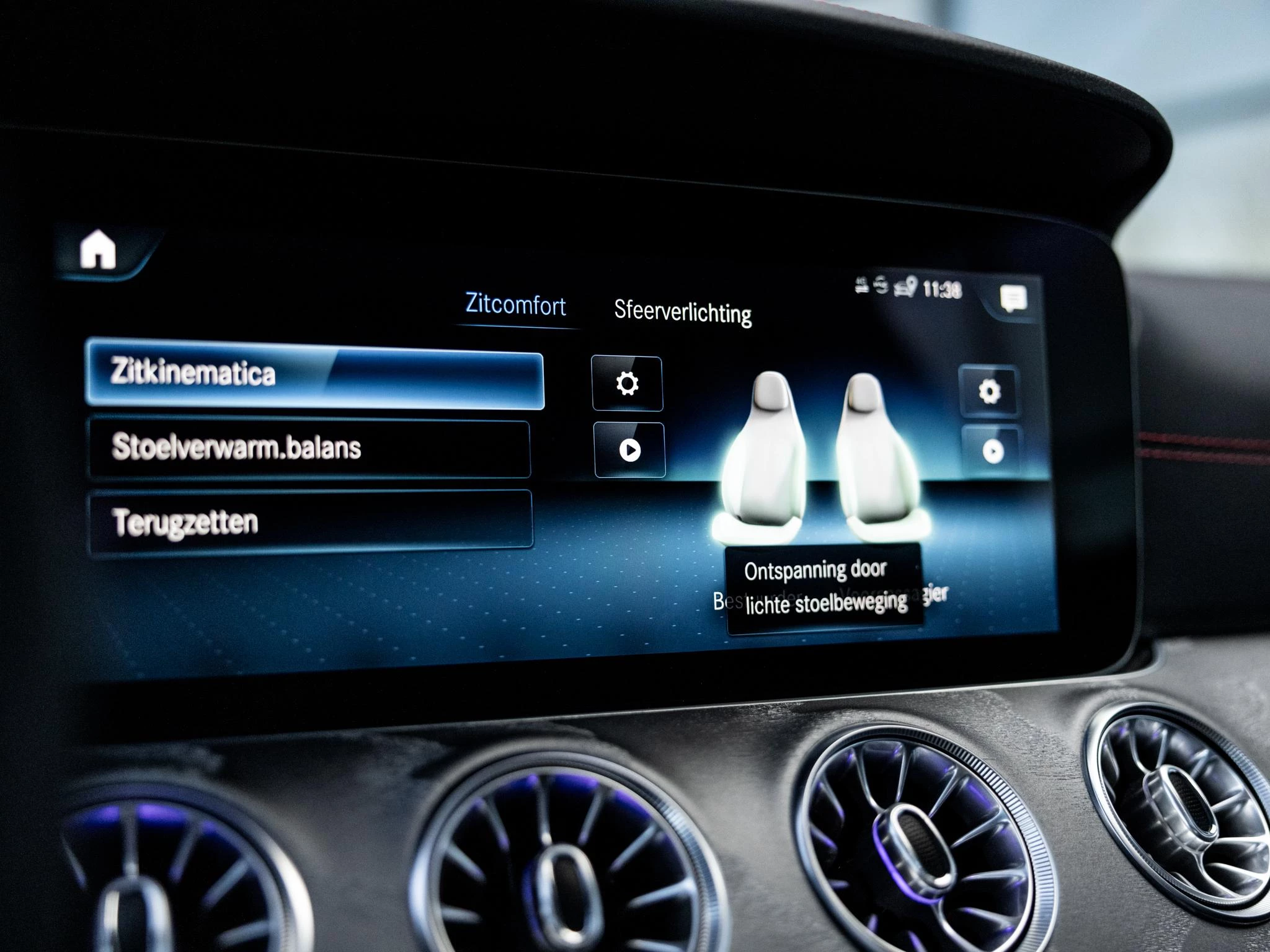 Mercedes-Benz-CLS-image-49