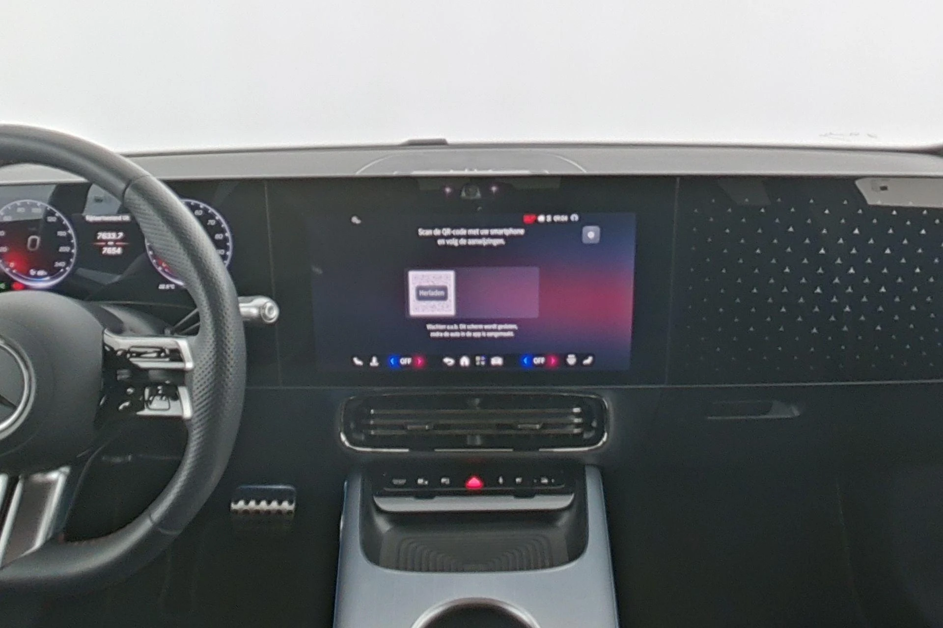 Mercedes-Benz-CLA-image-14