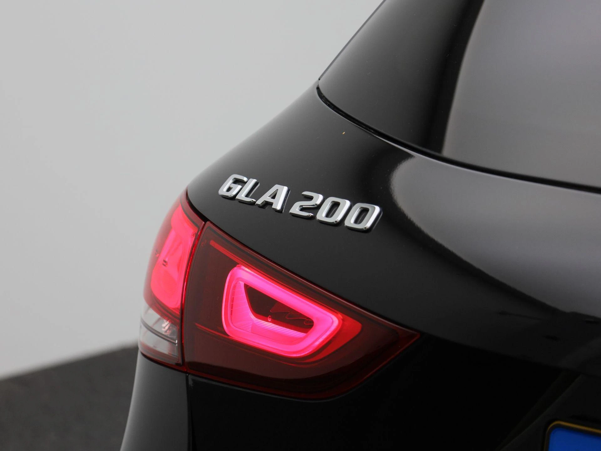 Mercedes-Benz-GLA-image-47