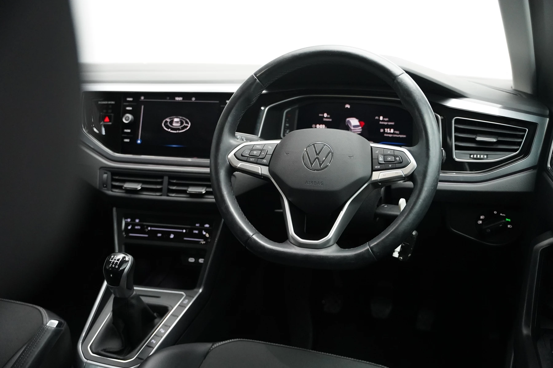 Volkswagen-Taigo-image-8