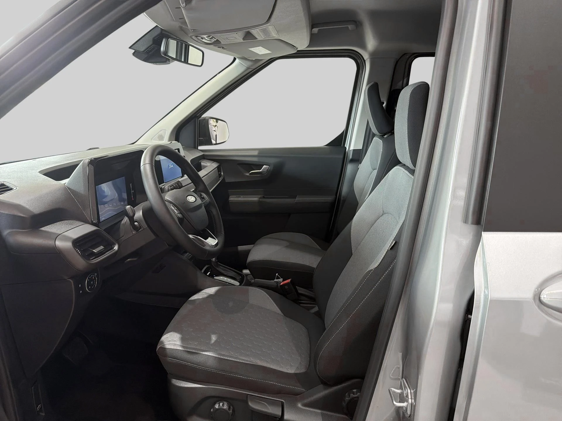 Ford-Tourneo Courier-image-7