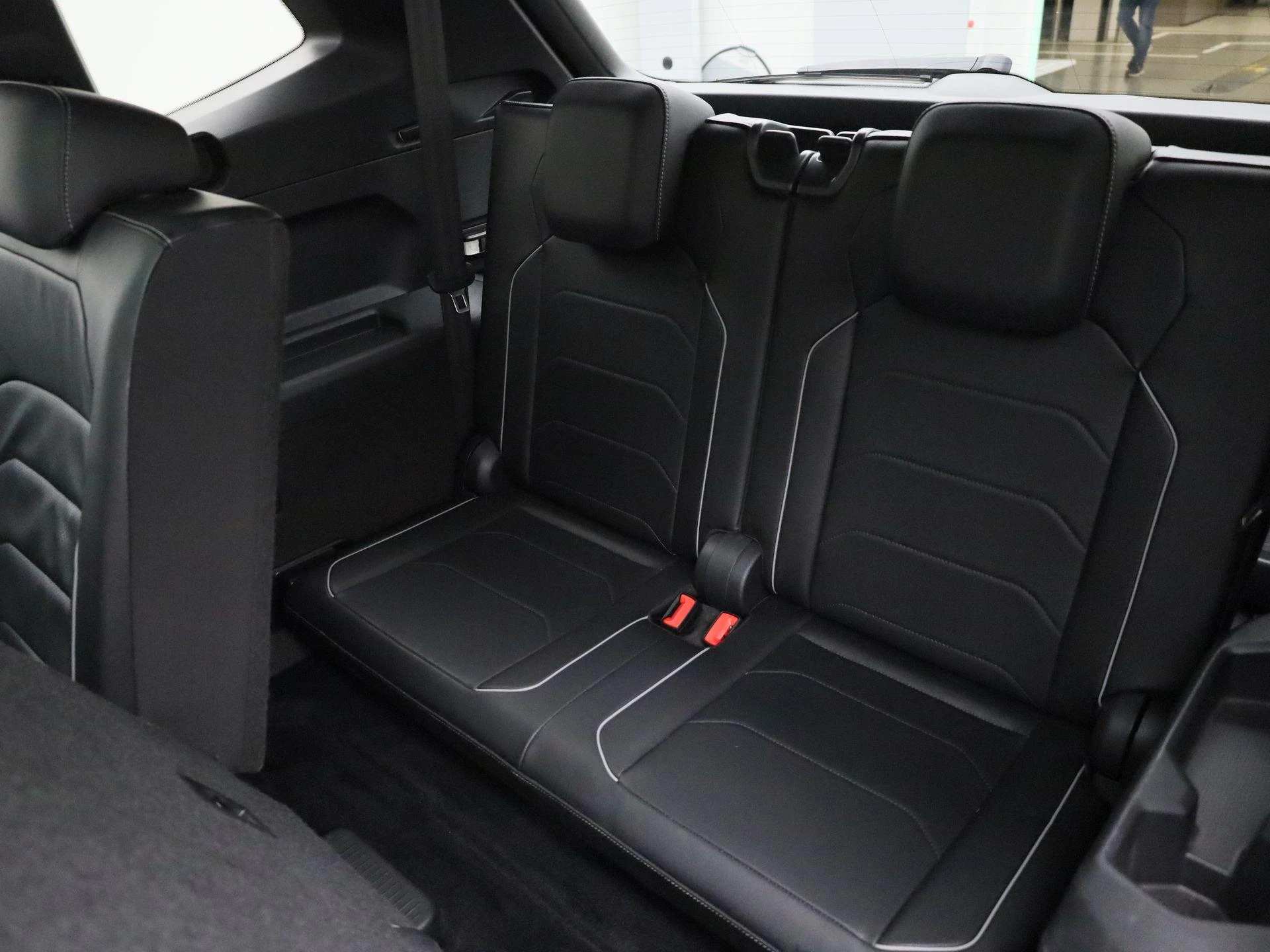 Volkswagen-Tiguan Allspace-image-16