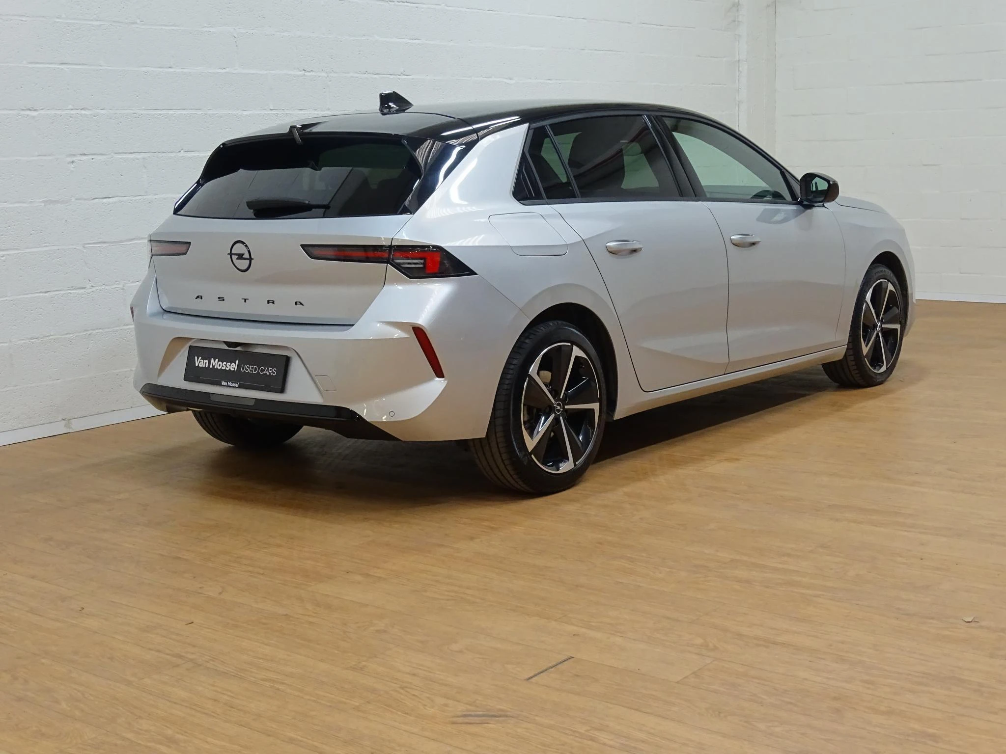 Opel-Astra-image-4