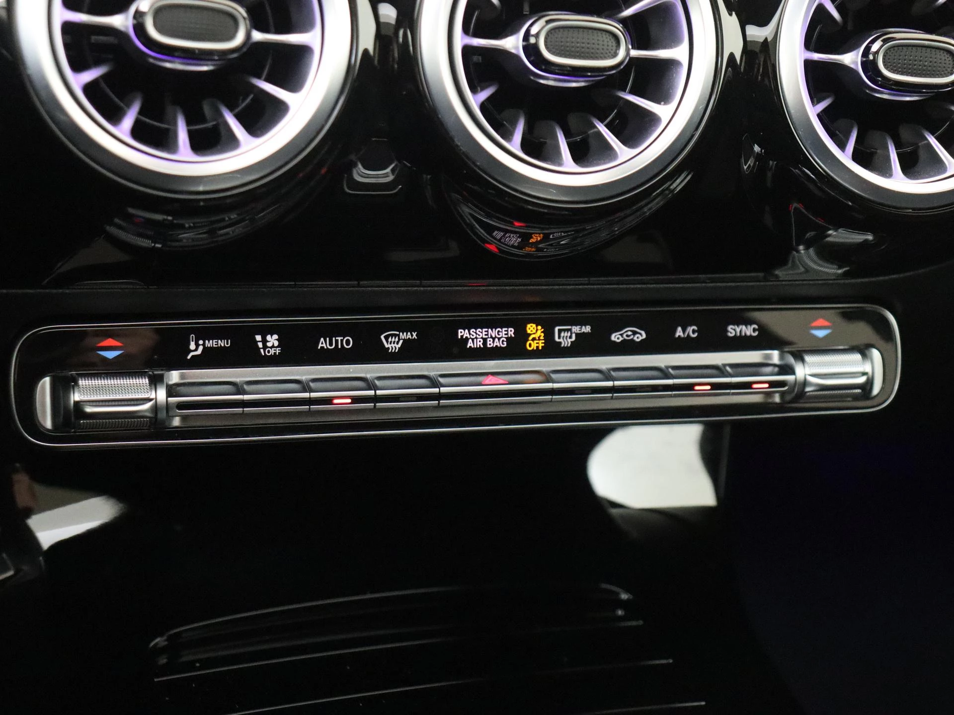 Mercedes-Benz-A-Klasse-image-22