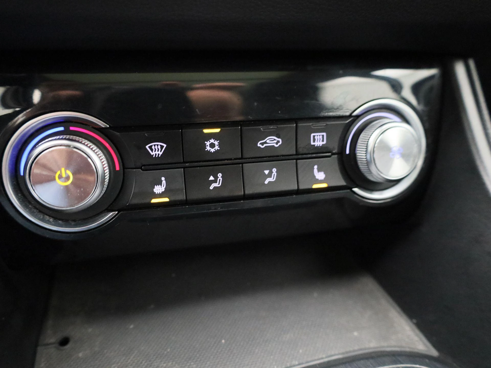 MG-ZS EV-image-20