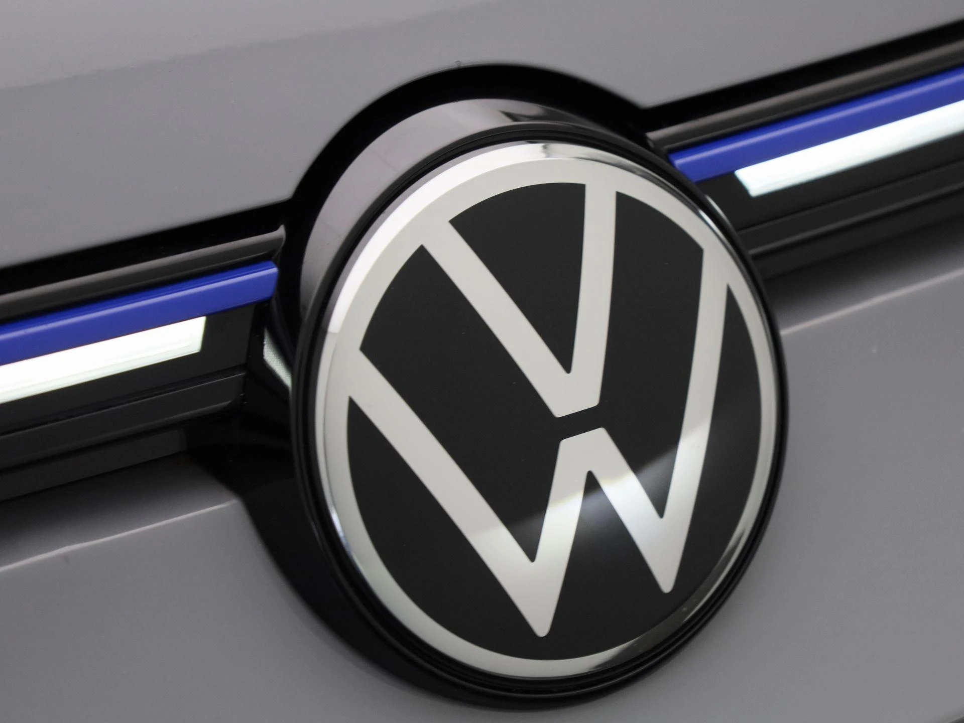 Volkswagen-Golf-image-31