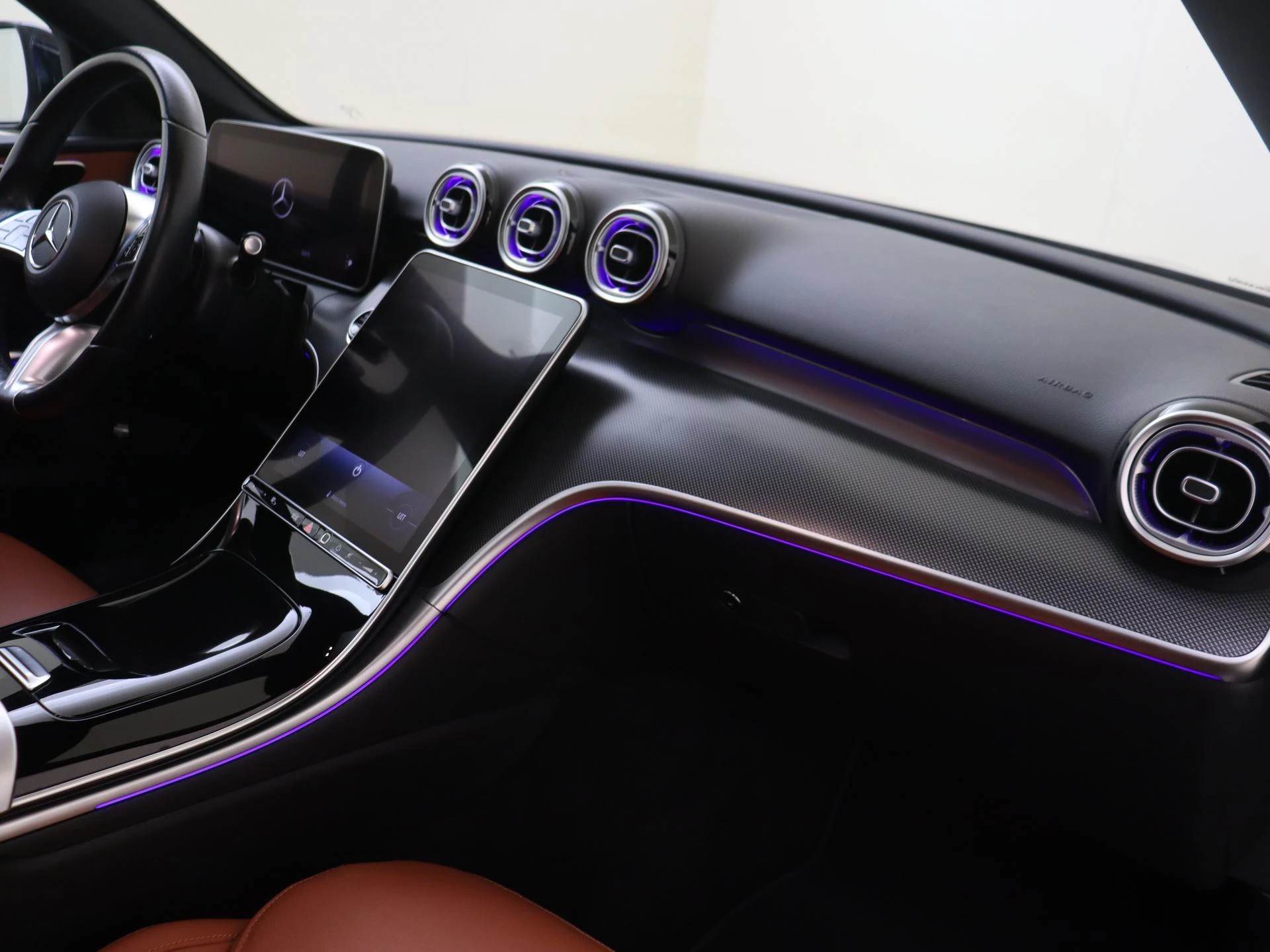 Mercedes-Benz-C-Klasse-image-4