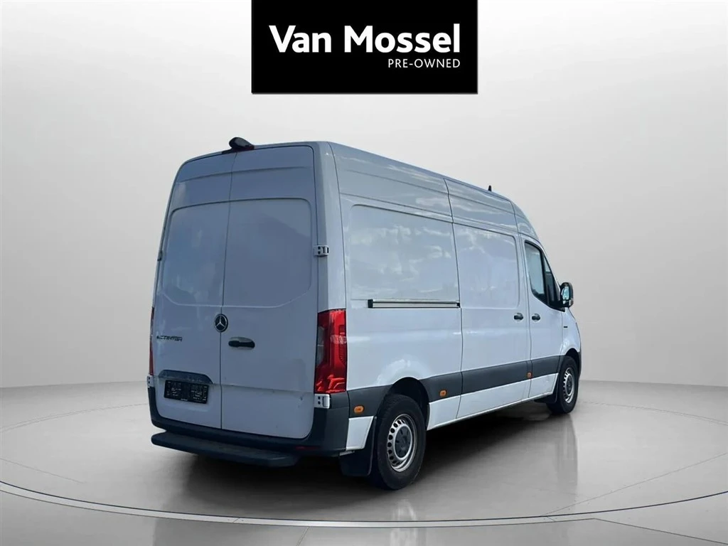 Mercedes-Benz-eSprinter-image-4
