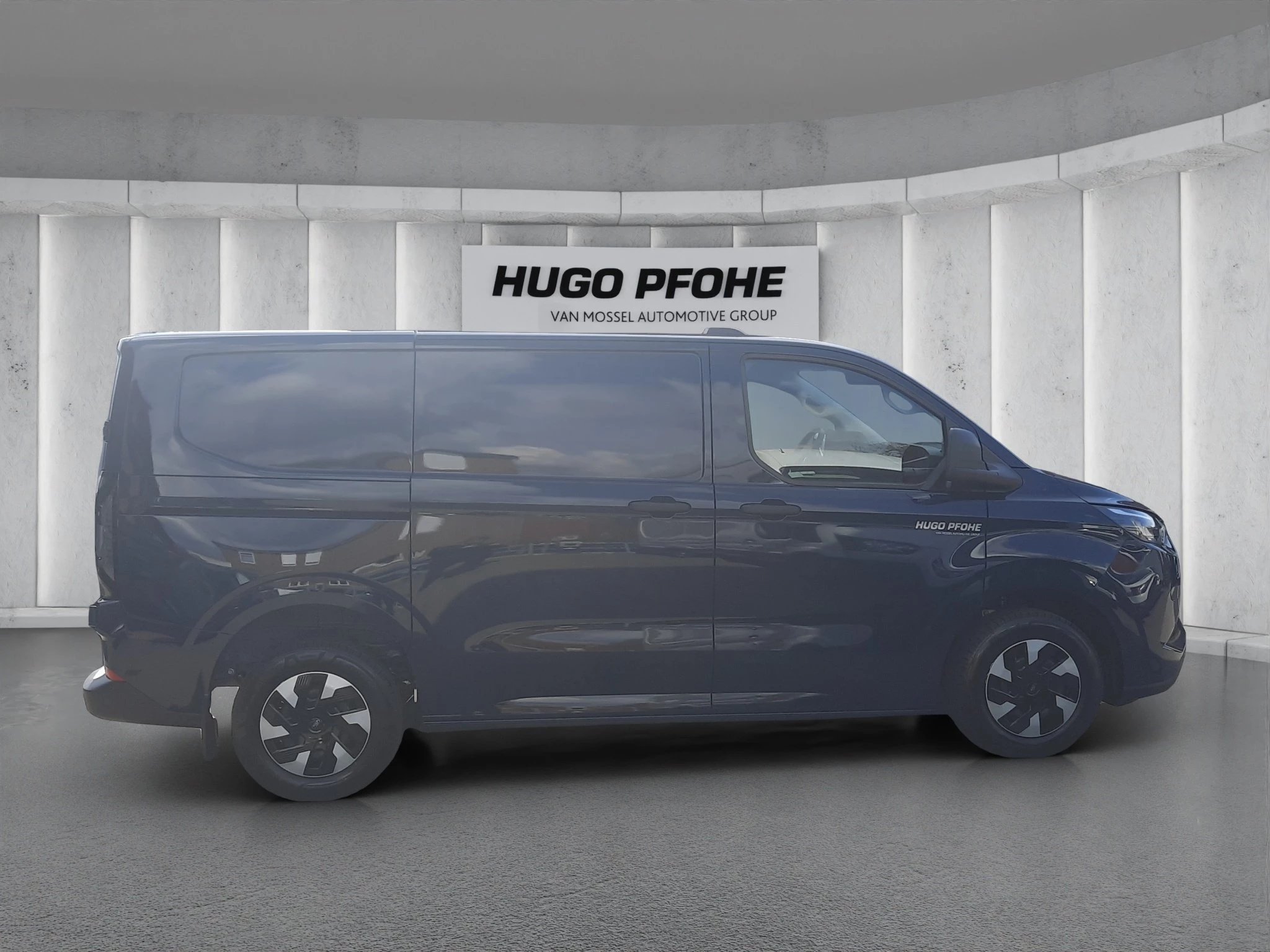 Ford-Transit Custom-image-5