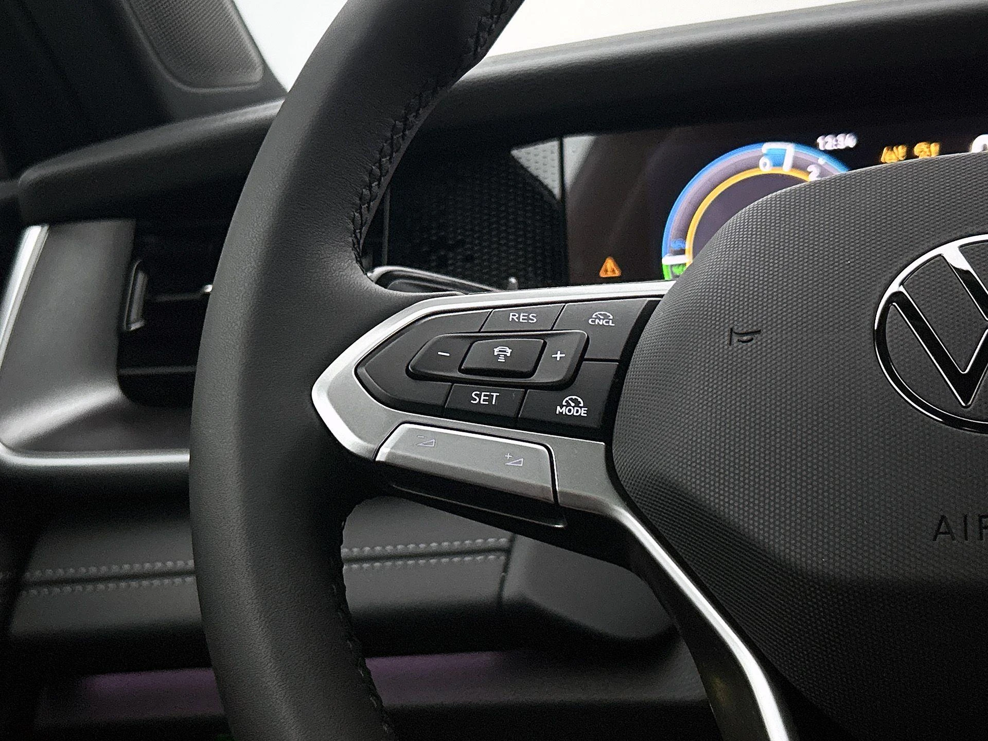 Volkswagen-Tayron-image-5