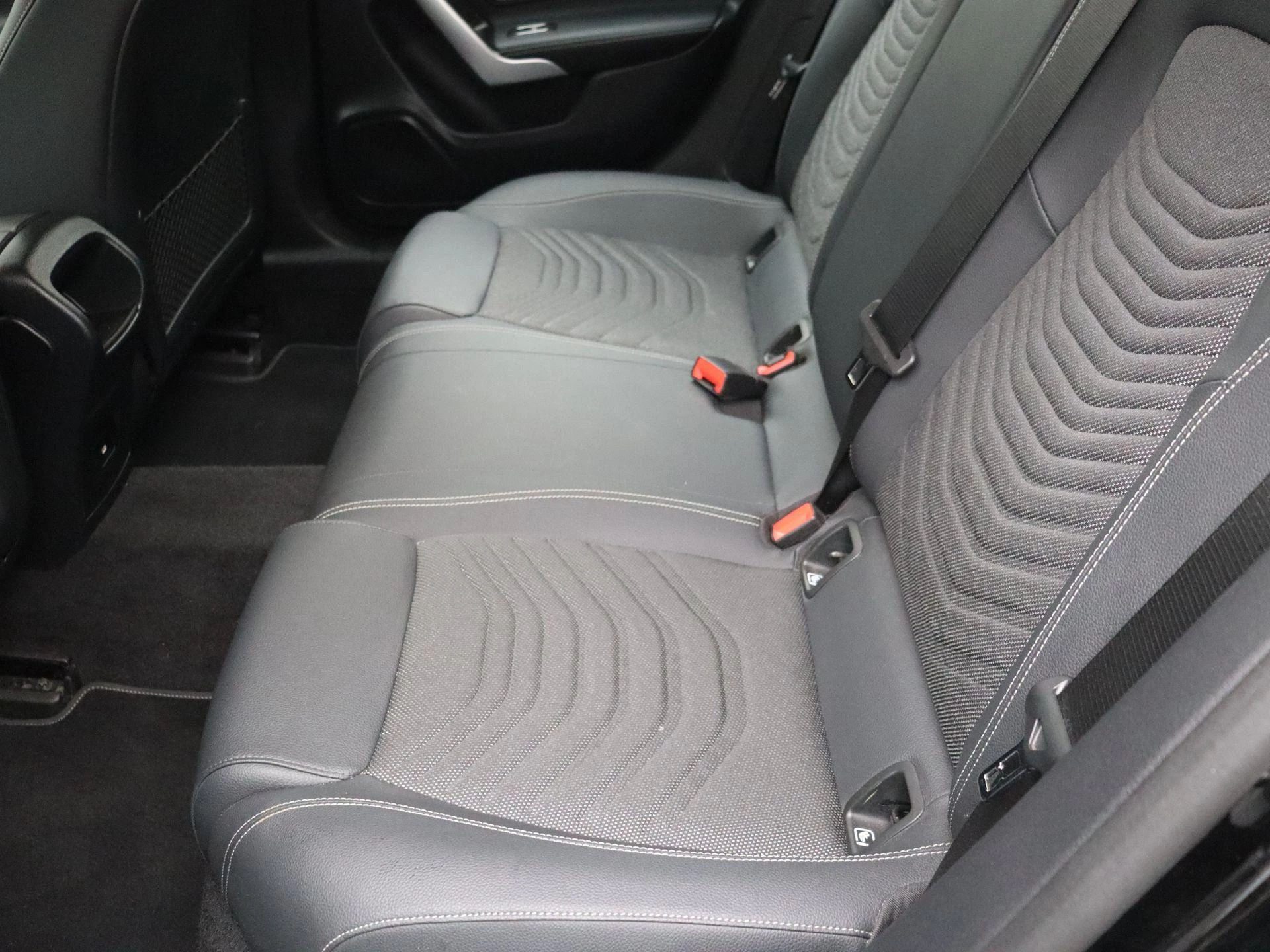 Mercedes-Benz Classe A 250 e Business Solution + CARPLAY + LED + CAMERA +