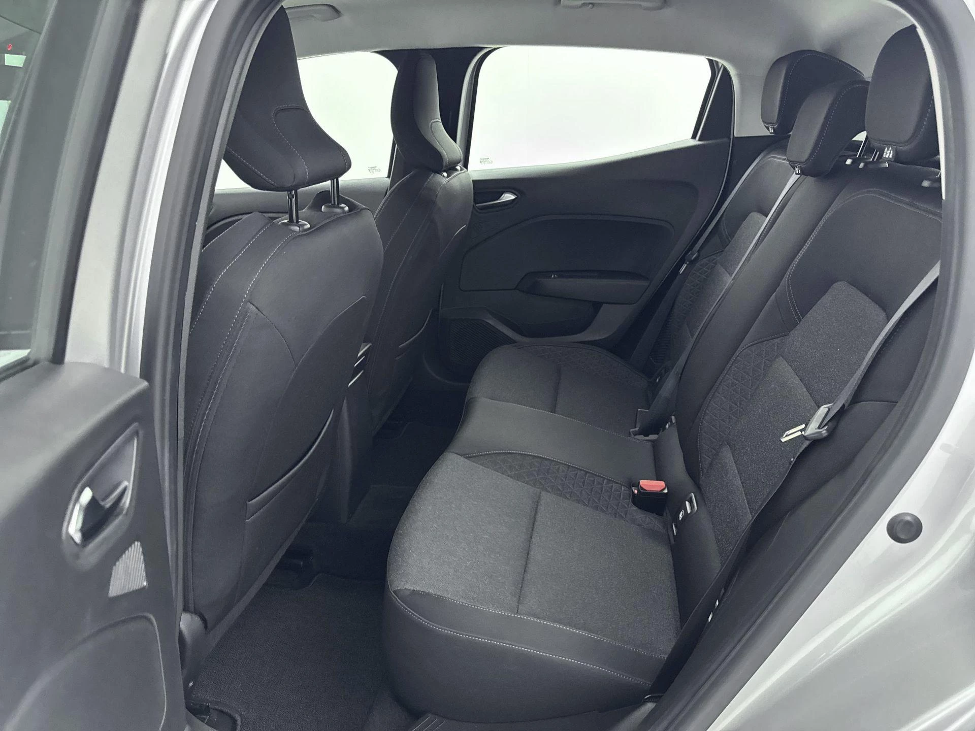 Renault-Clio-image-24