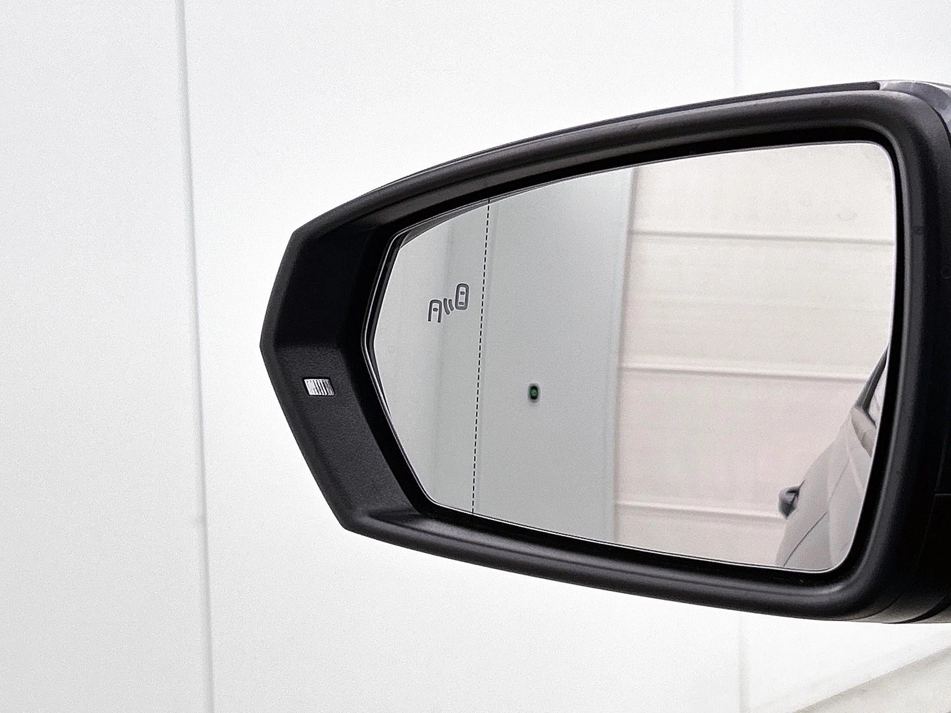 Volkswagen-Polo-image-18