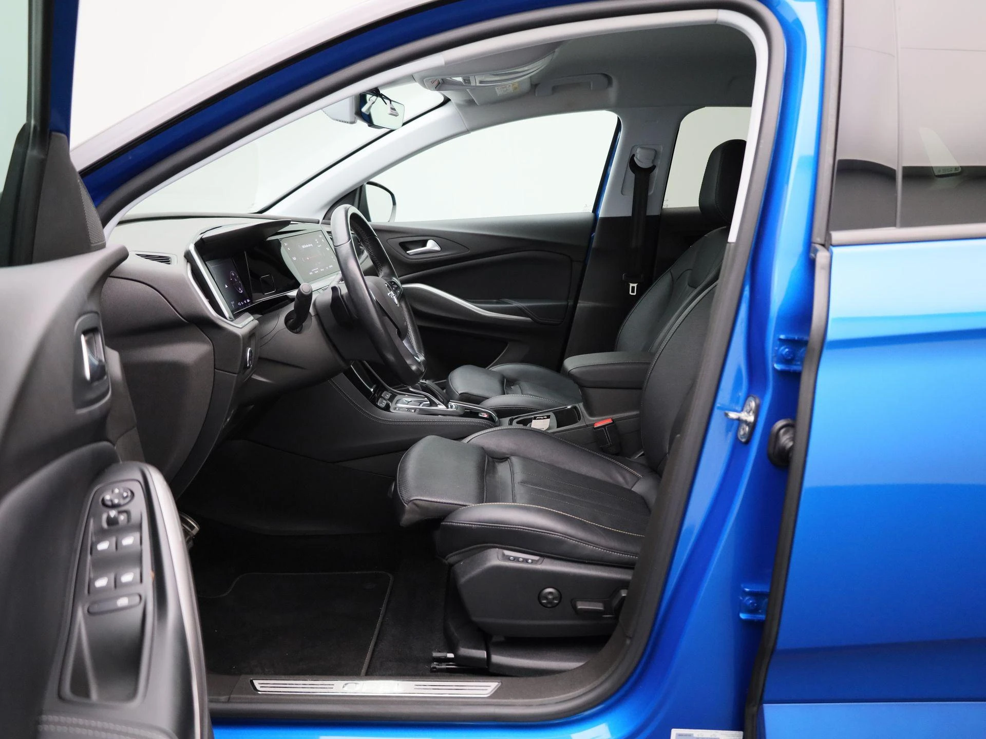 Opel-Grandland-image-8