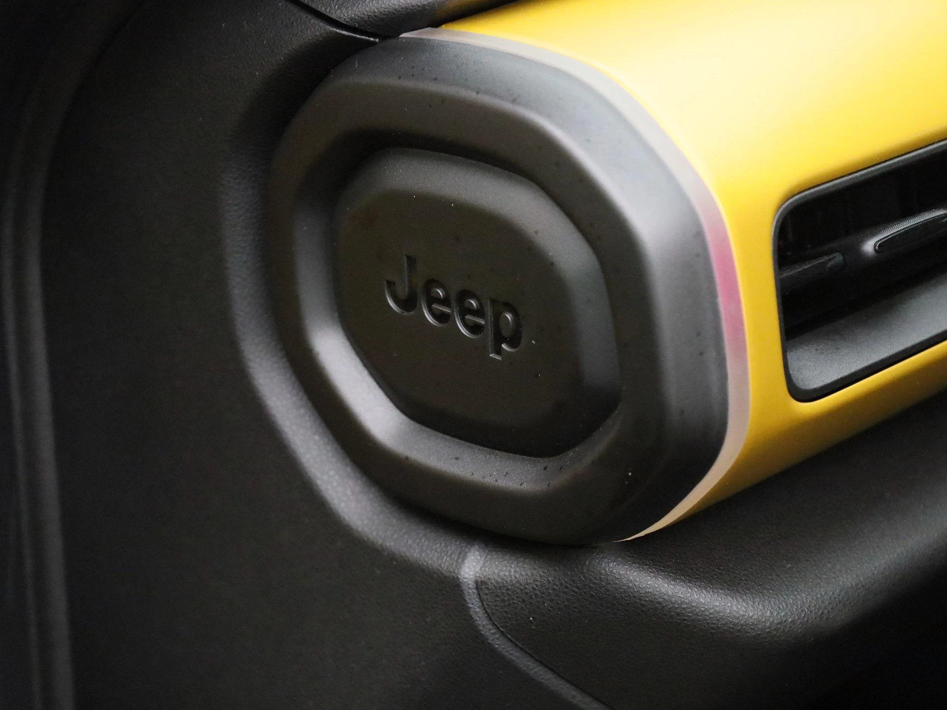 Jeep-Avenger-image-32